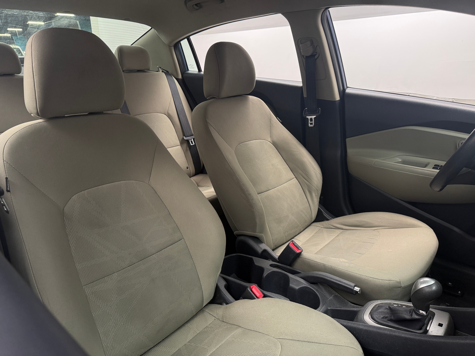 Thumbnail: 2016 Kia Rio - 2
