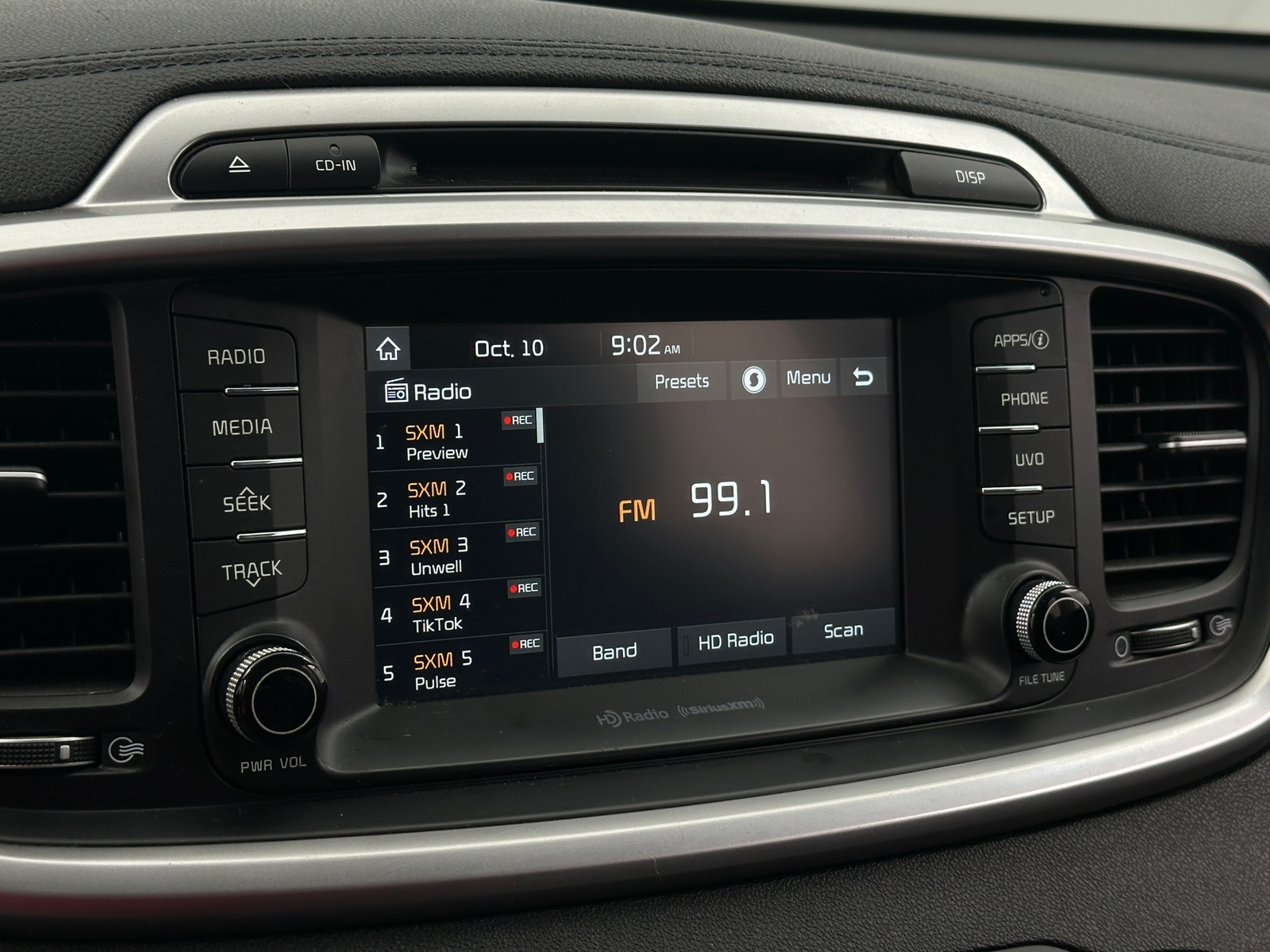 Thumbnail: 2018 Kia Sorento - 4