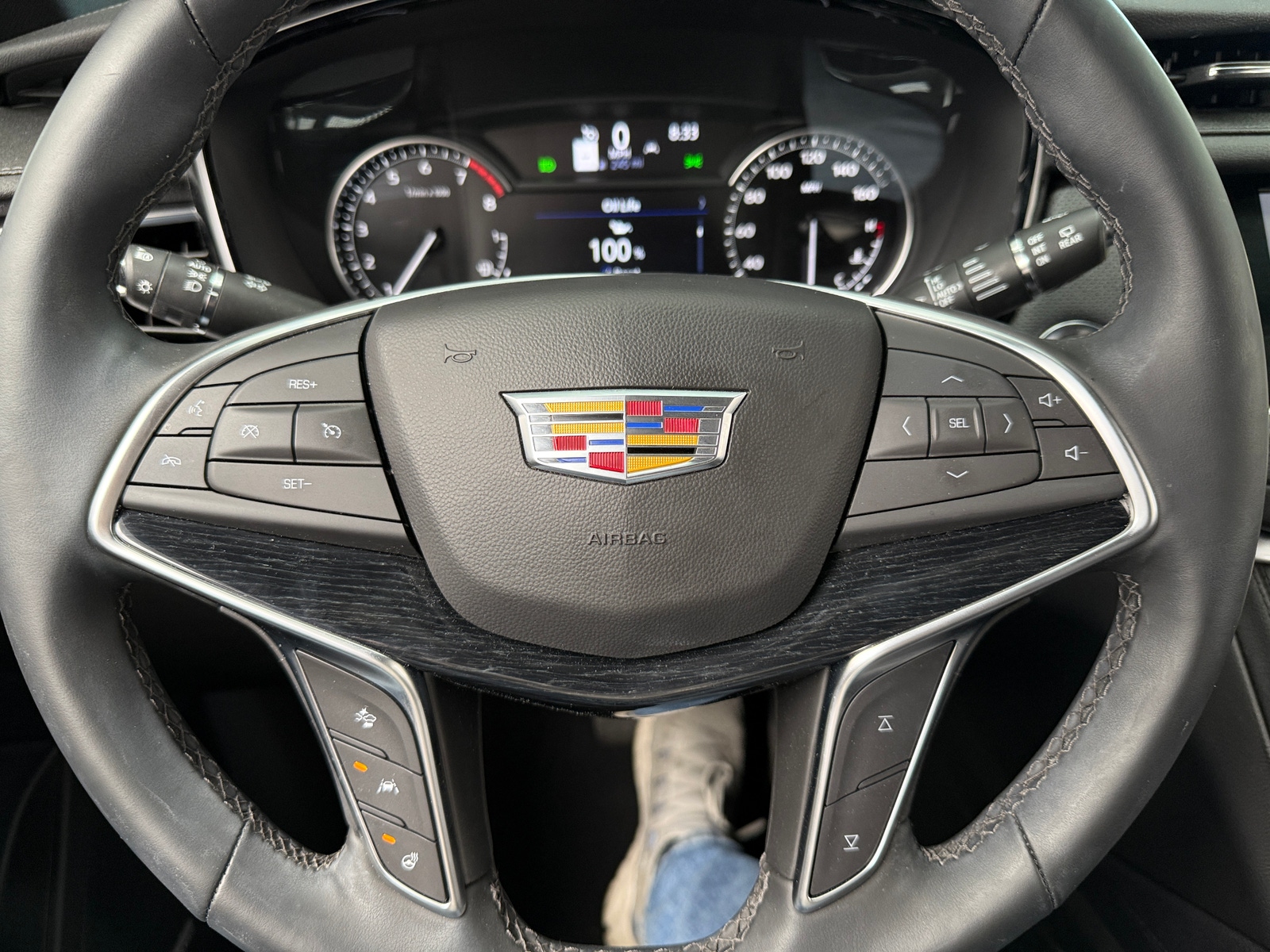 Thumbnail: 2024 Cadillac XT5 - 4