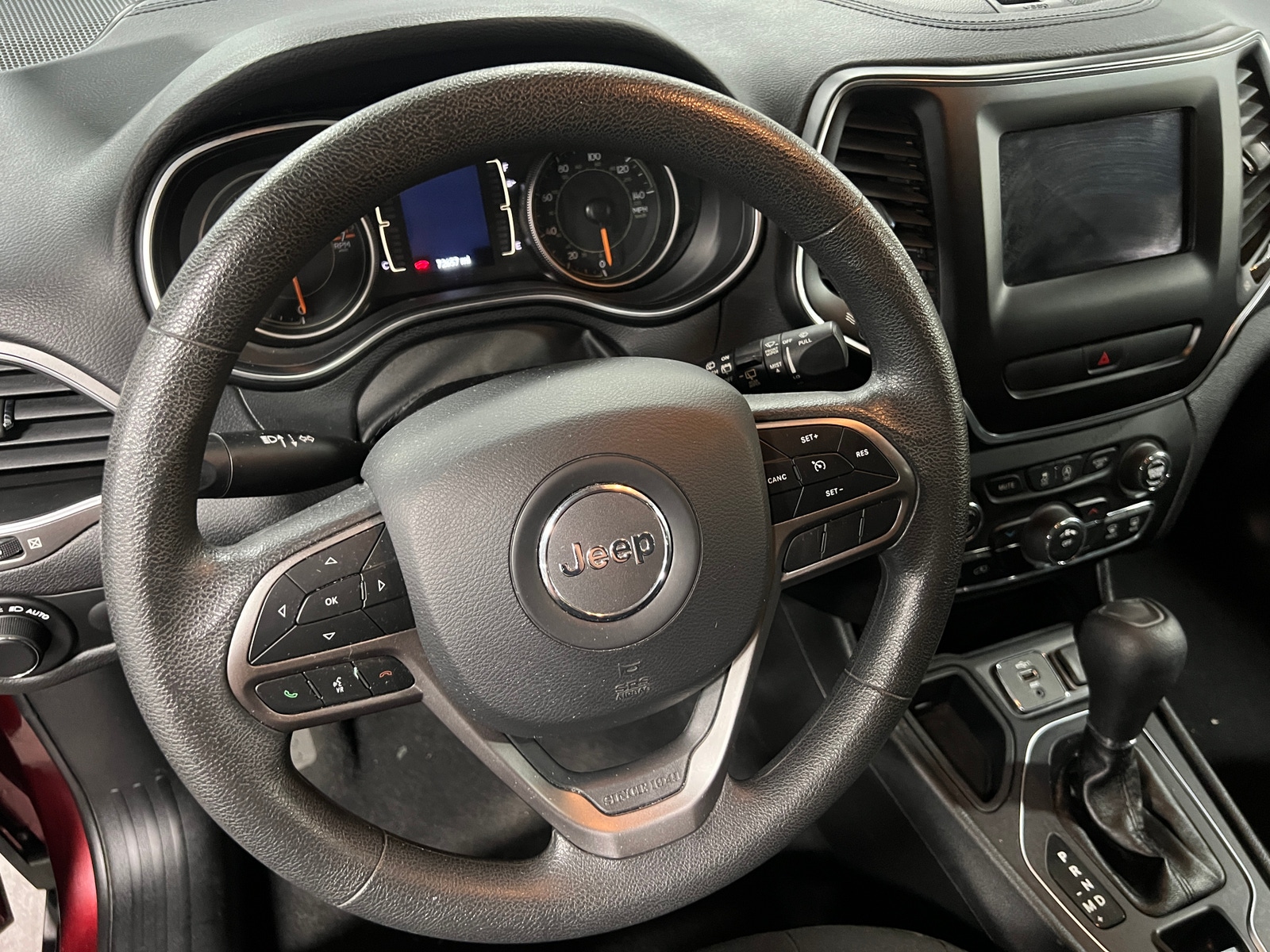 Thumbnail: 2020 Jeep Cherokee - 5