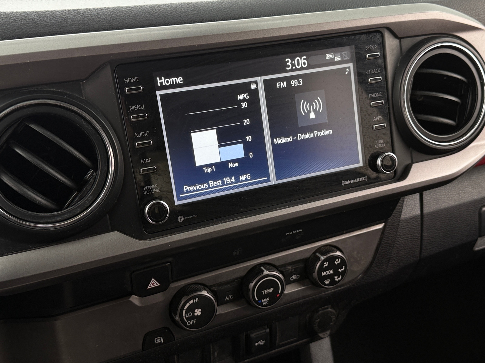 Thumbnail: 2021 Toyota Tacoma - 4