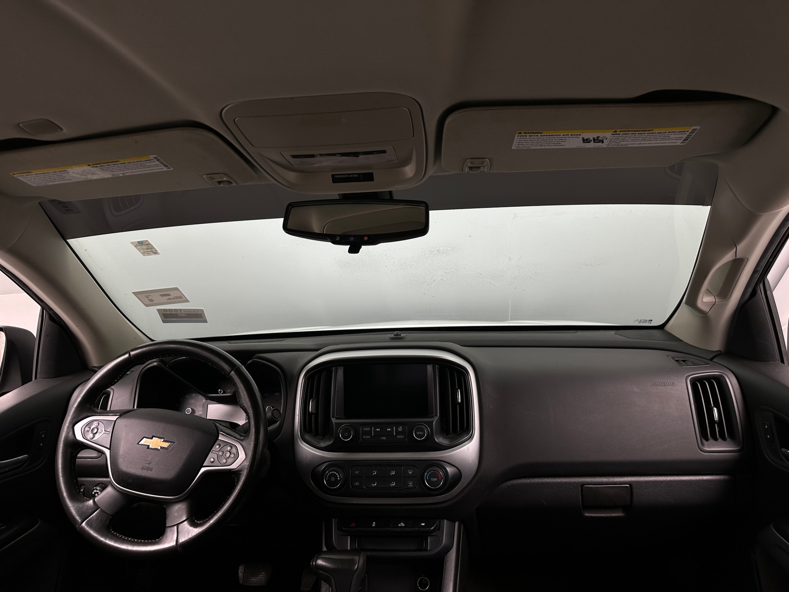 Thumbnail: 2017 Chevrolet Colorado - 3