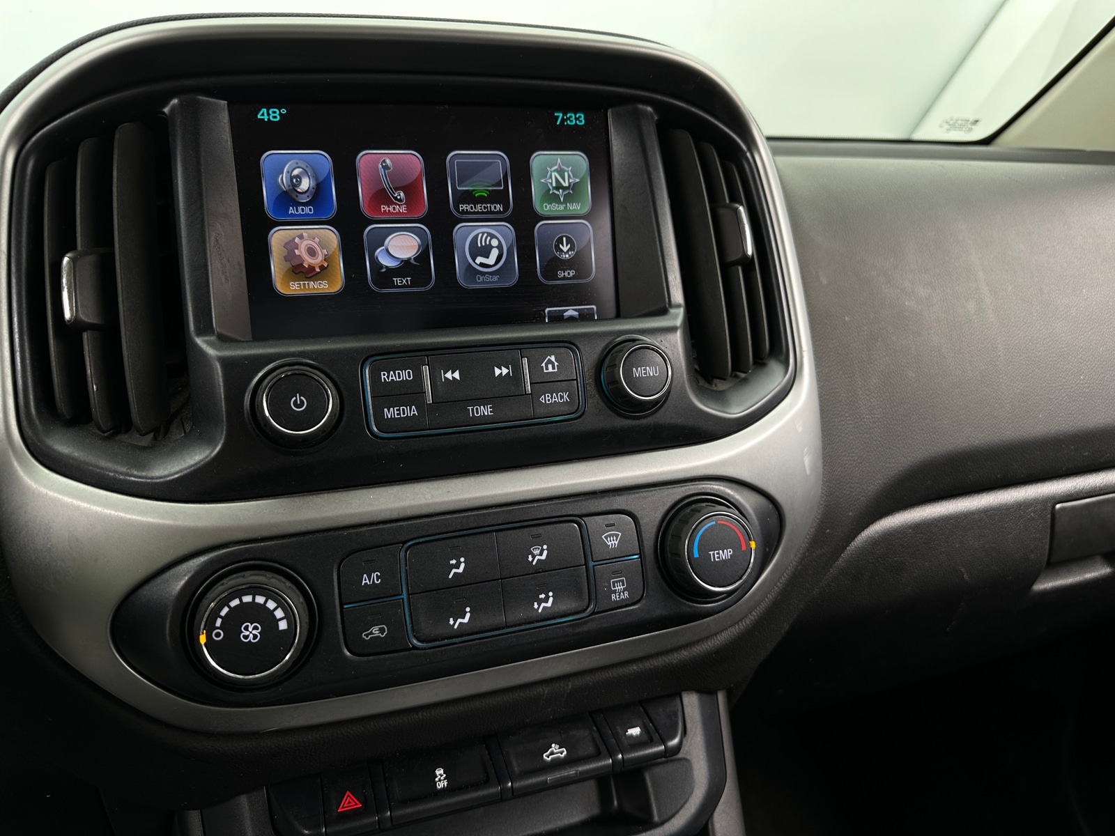 Thumbnail: 2017 Chevrolet Colorado - 4