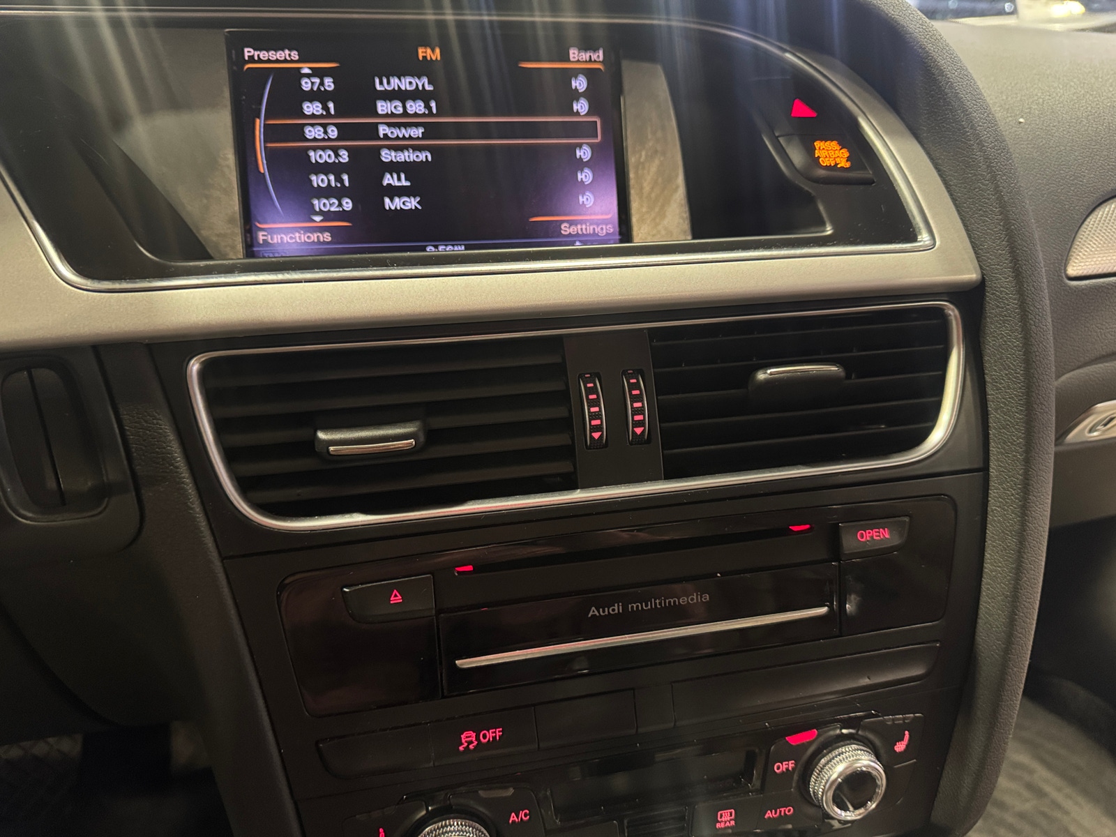 Thumbnail: 2016 Audi A4 - 3