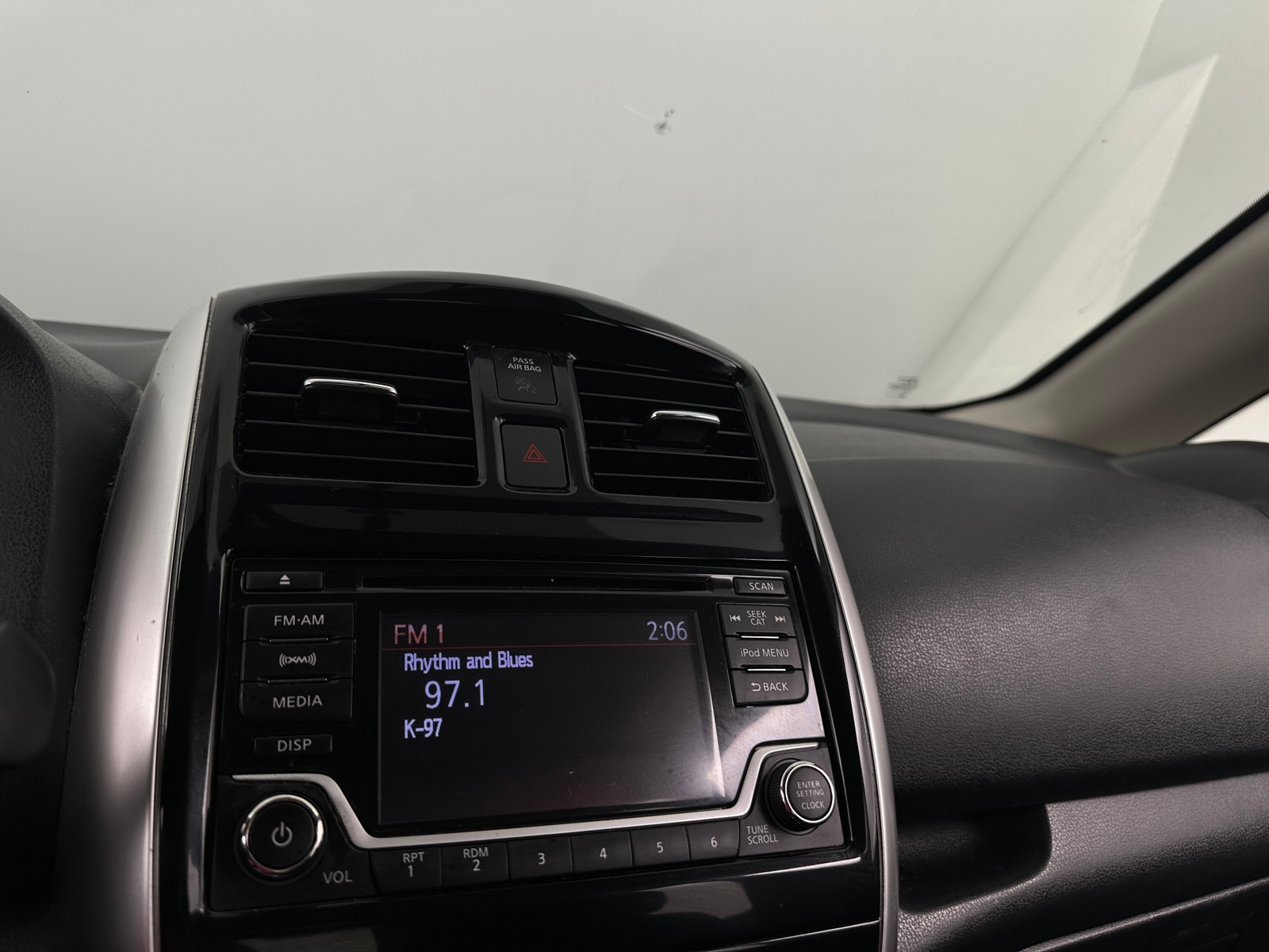 Thumbnail: 2017 Nissan Versa Note - 4