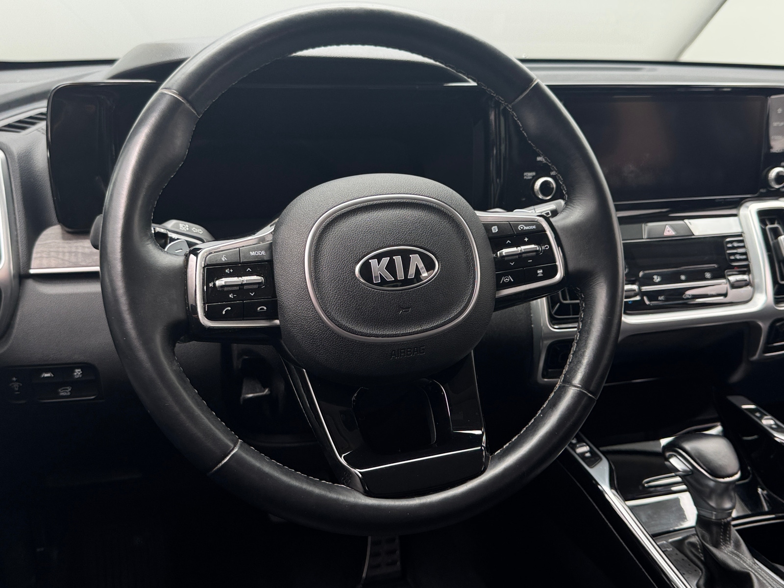 Thumbnail: 2021 Kia Sorento - 4