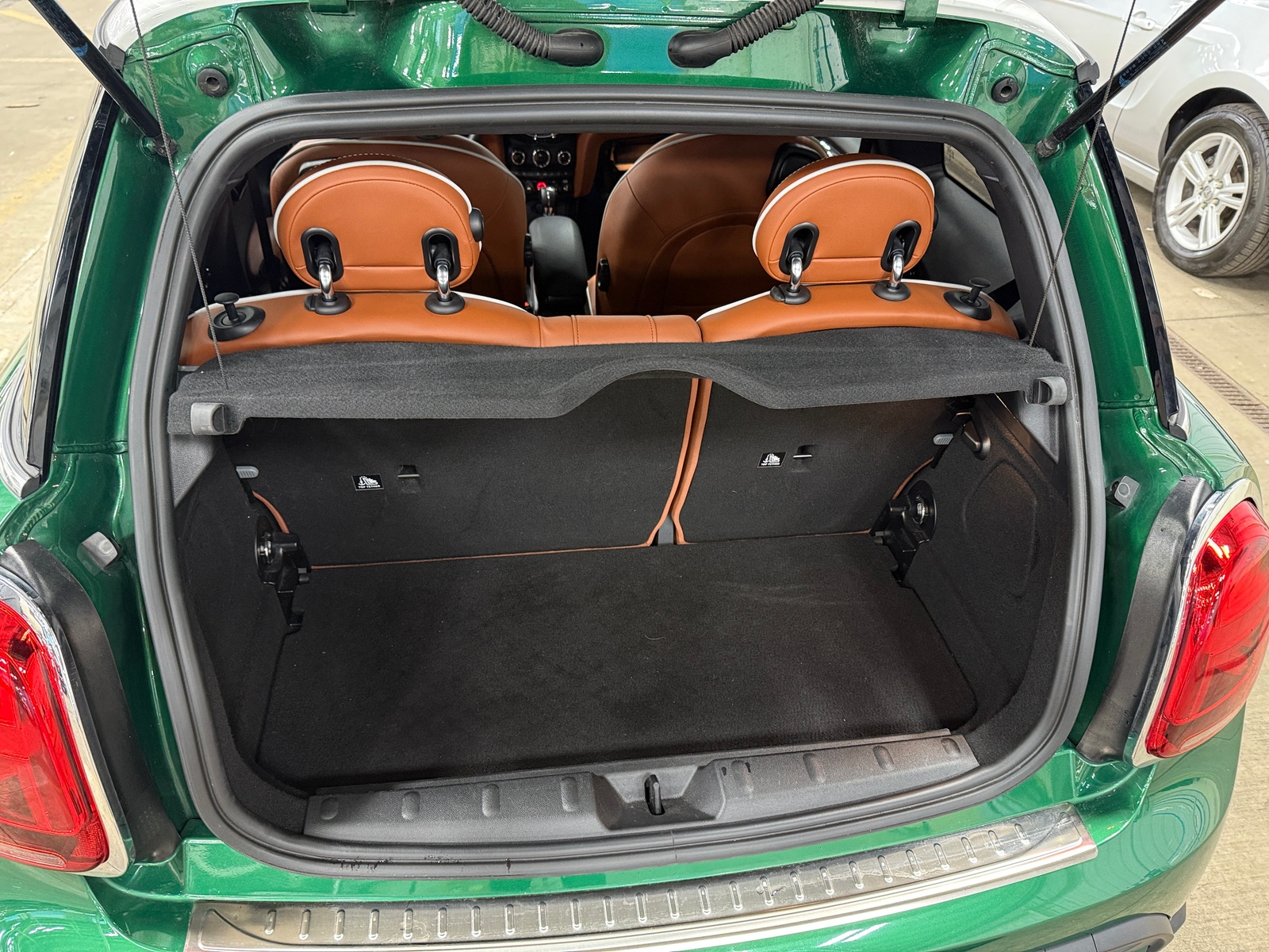 Thumbnail: 2022 MINI Cooper Hardtop - 6