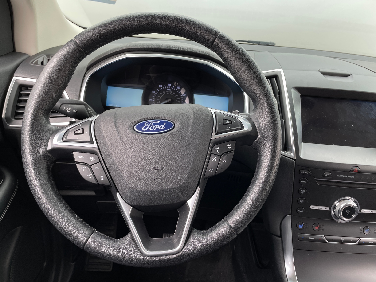 Thumbnail: 2019 Ford Edge - 4