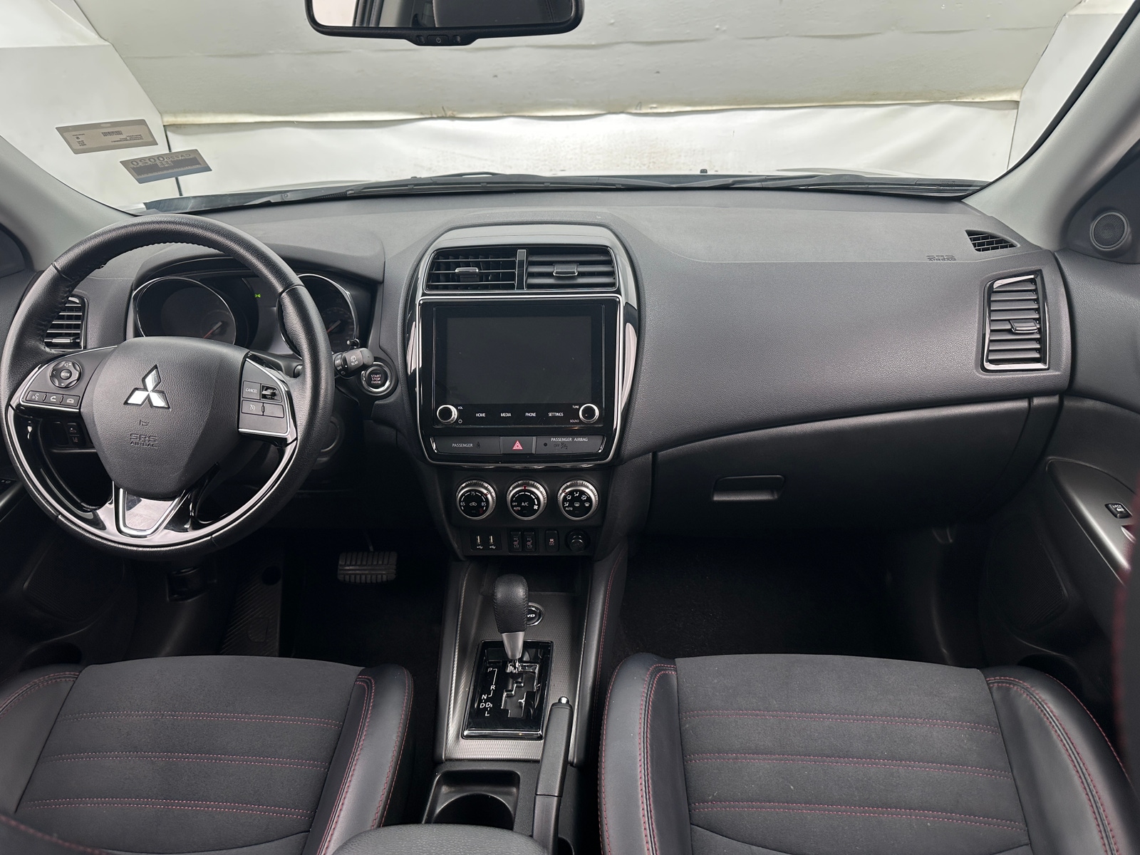 Thumbnail: 2024 Mitsubishi Outlander Sport - 2