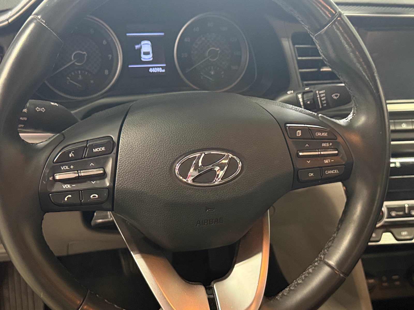 Thumbnail: 2020 Hyundai Elantra - 5