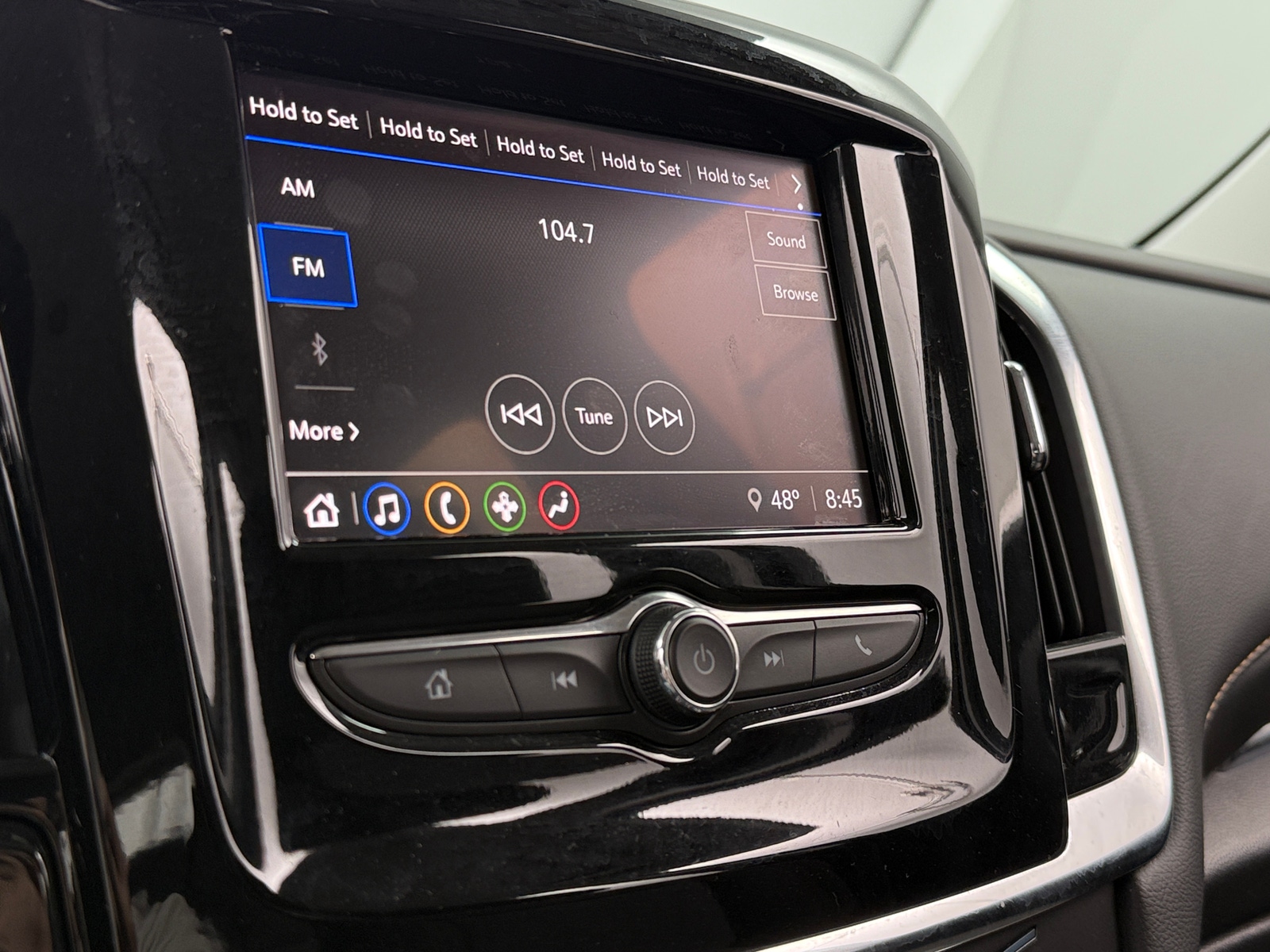 Thumbnail: 2021 Chevrolet Traverse - 4