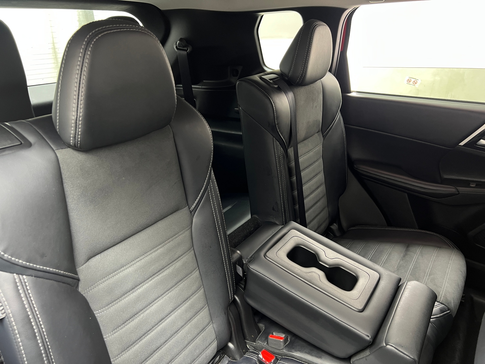 Thumbnail: 2024 Mitsubishi Outlander - 5