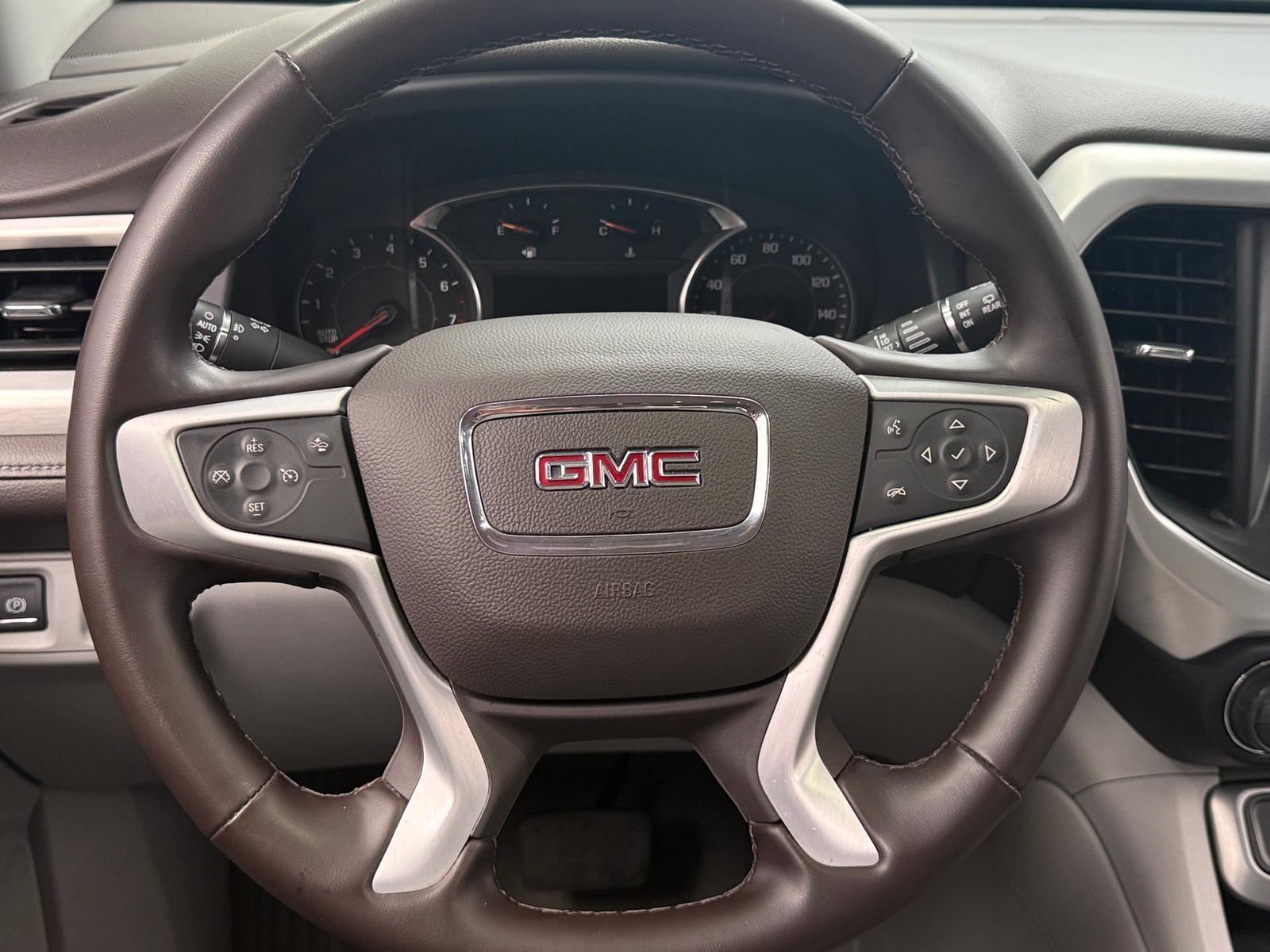 Thumbnail: 2023 GMC Acadia - 4