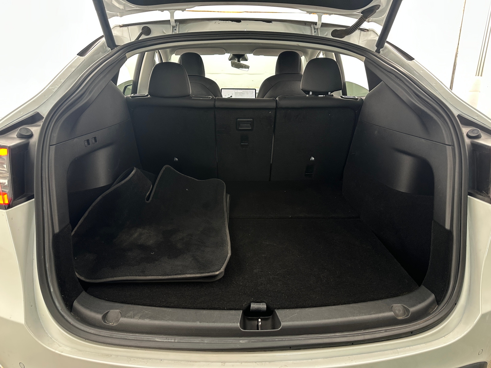 Thumbnail: 2022 Tesla Model Y - 5