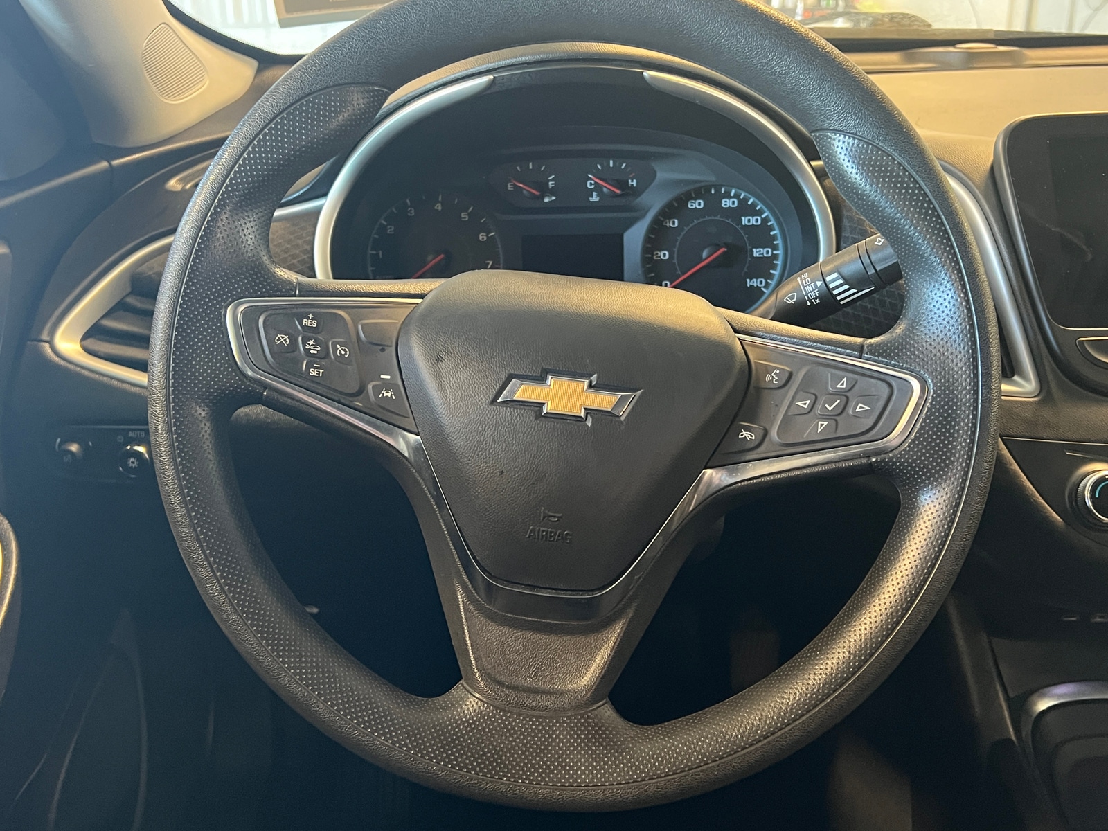 Thumbnail: 2023 Chevrolet Malibu - 5