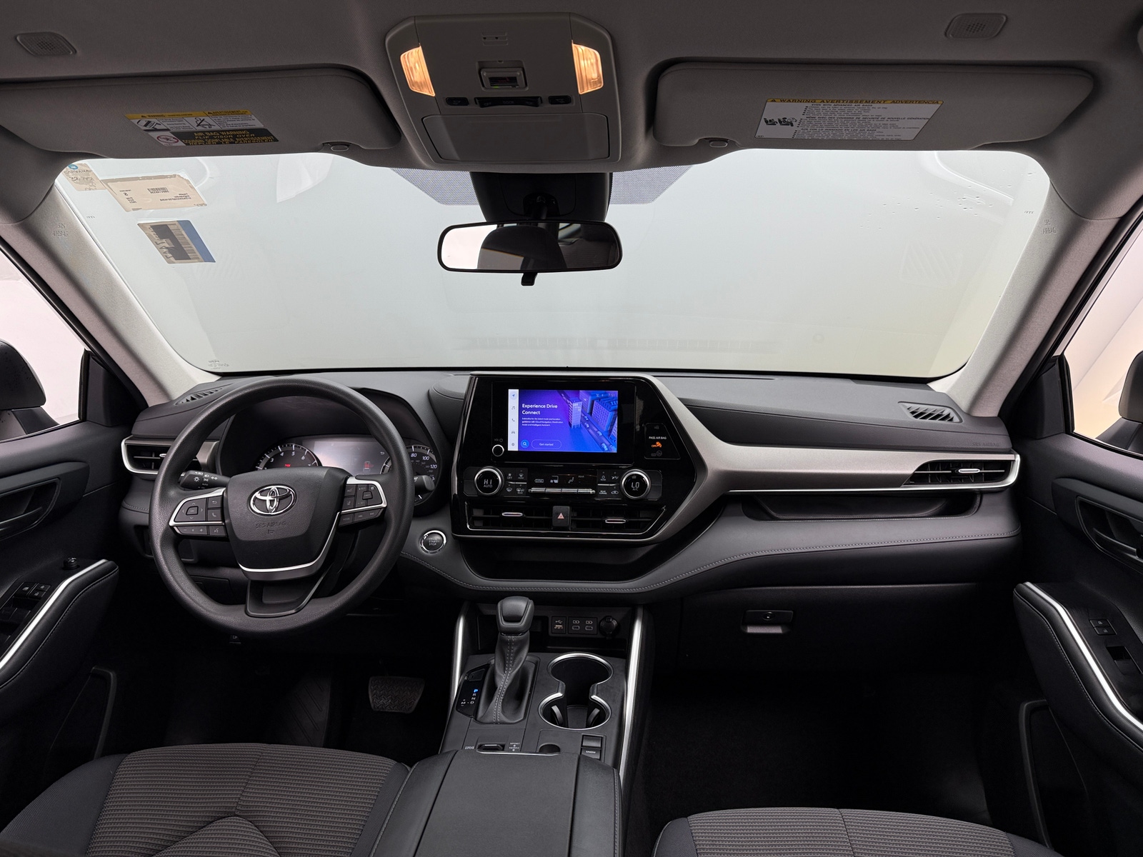 Thumbnail: 2023 Toyota Highlander - 3