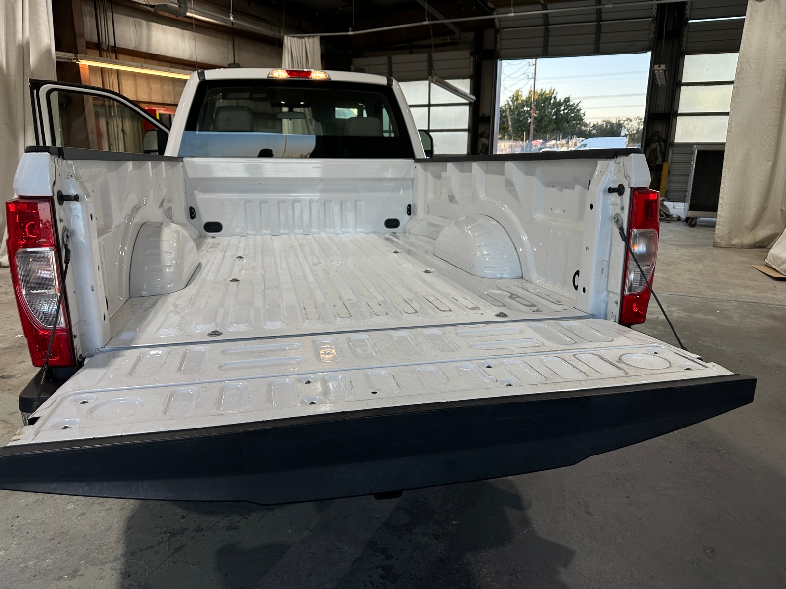 Thumbnail: 2020 Ford Econoline - 5