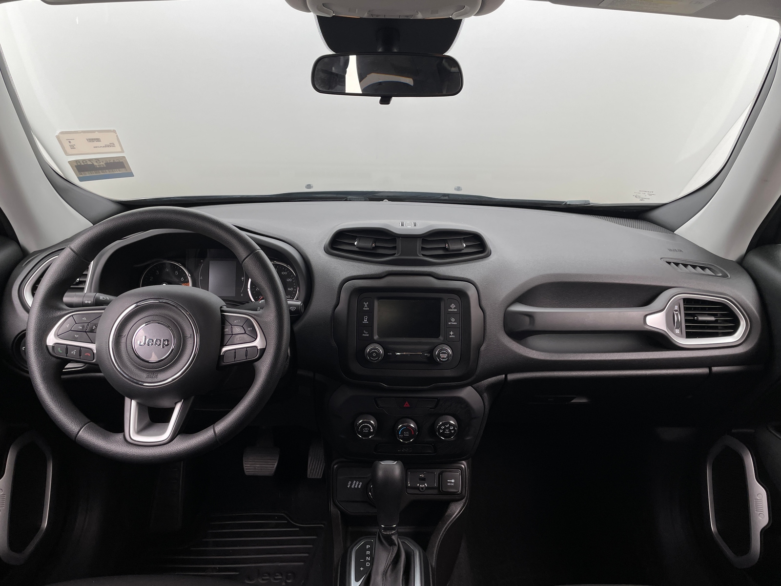 Thumbnail: 2020 Jeep Renegade - 3