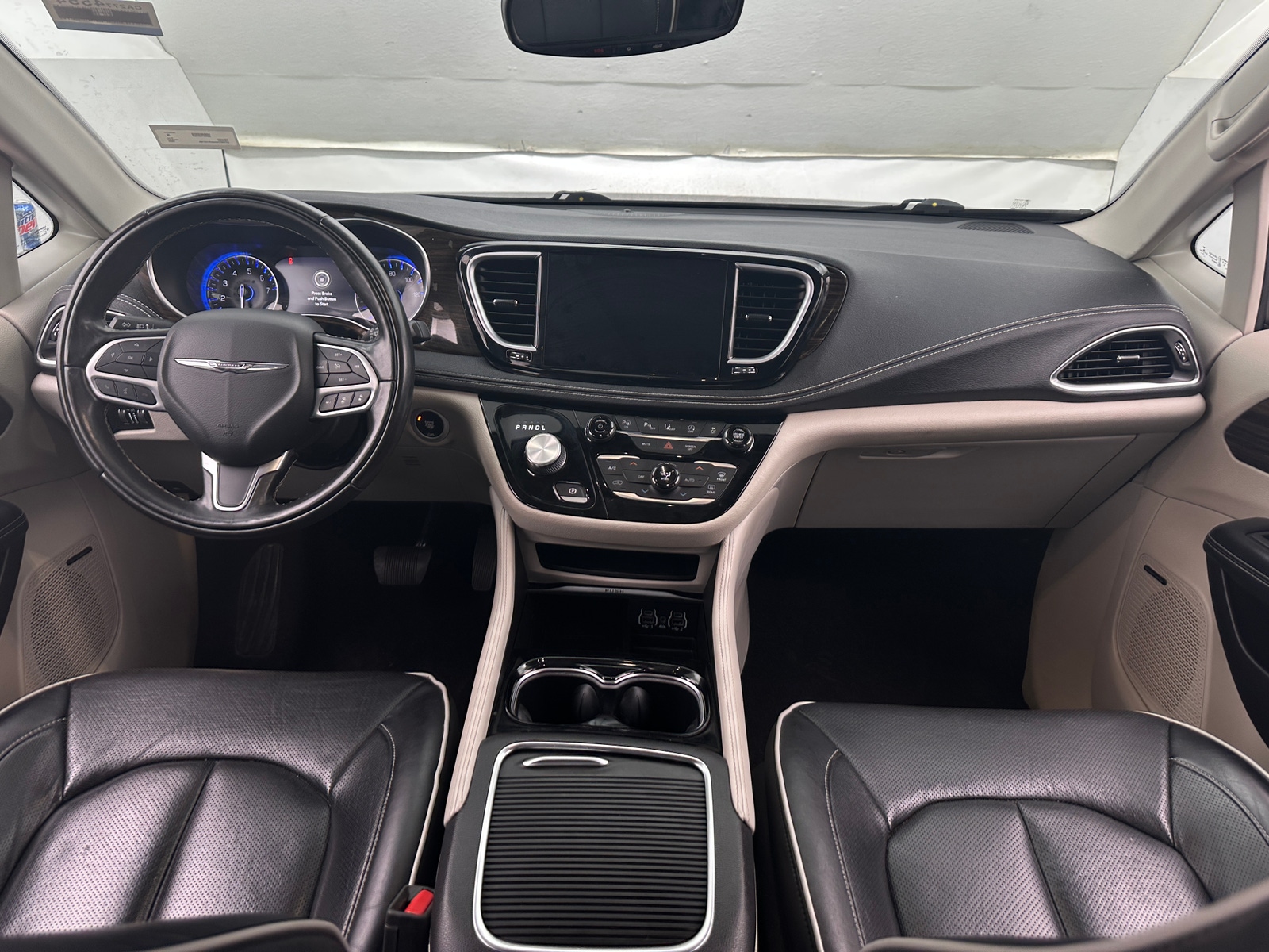 Thumbnail: 2022 Chrysler Pacifica - 2
