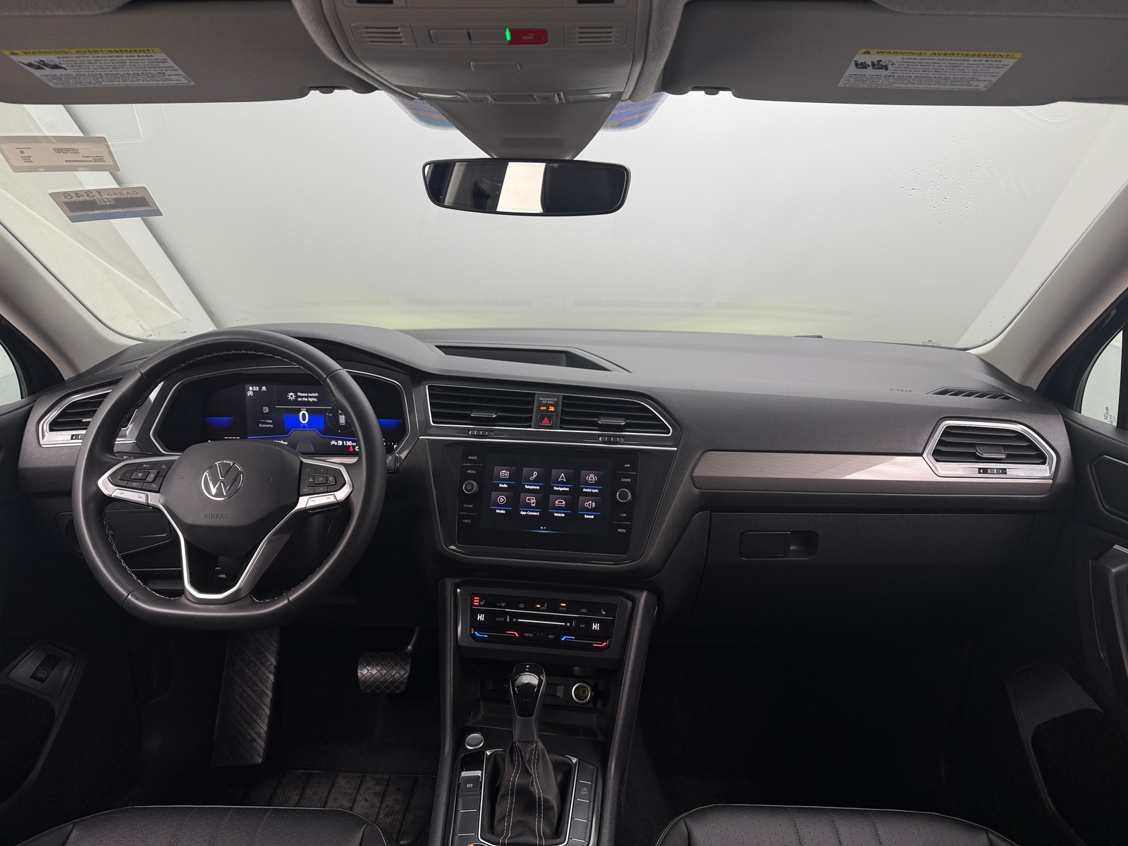 Thumbnail: 2022 Volkswagen Tiguan - 2