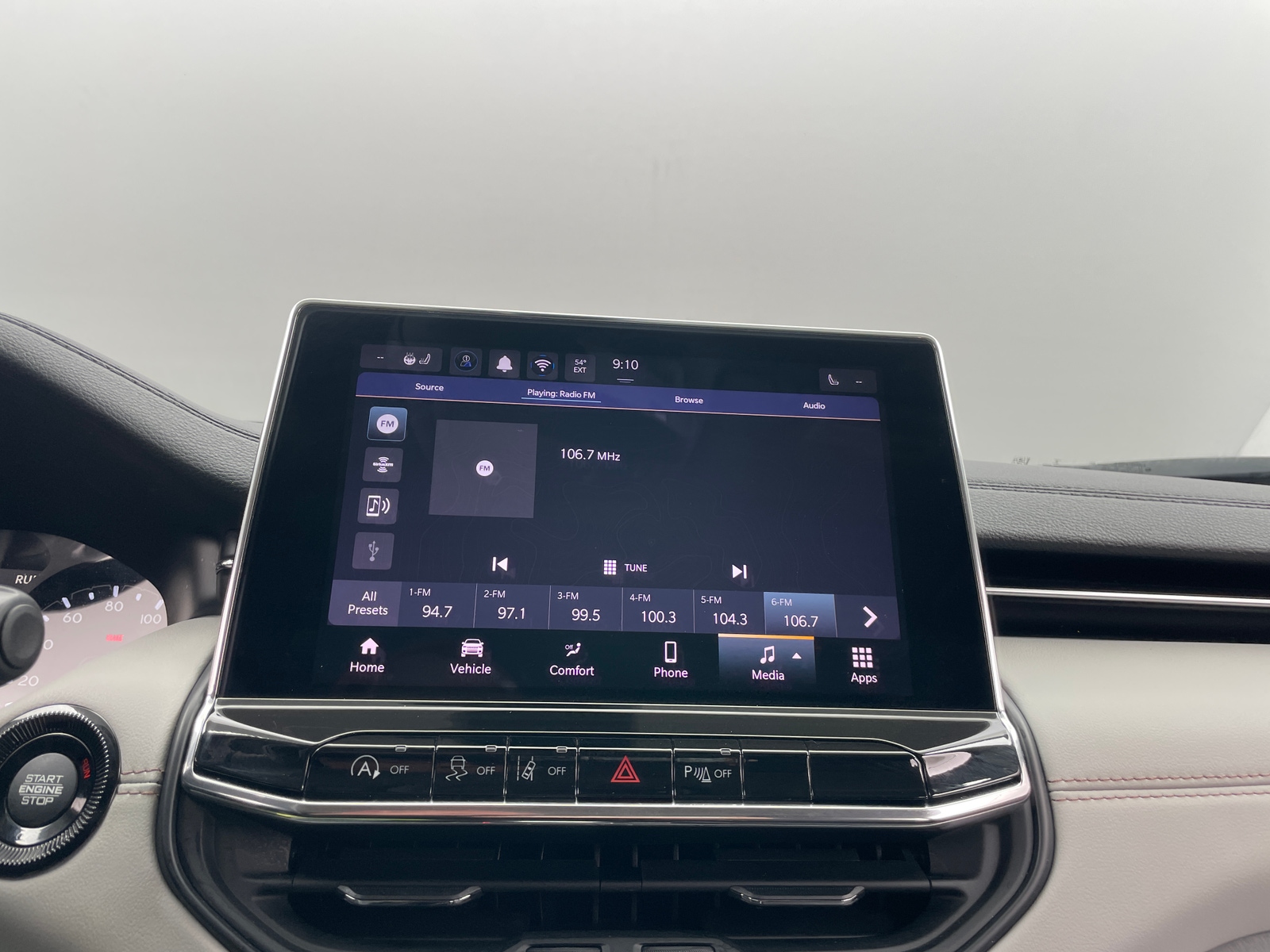 Thumbnail: 2022 Jeep Compass - 3