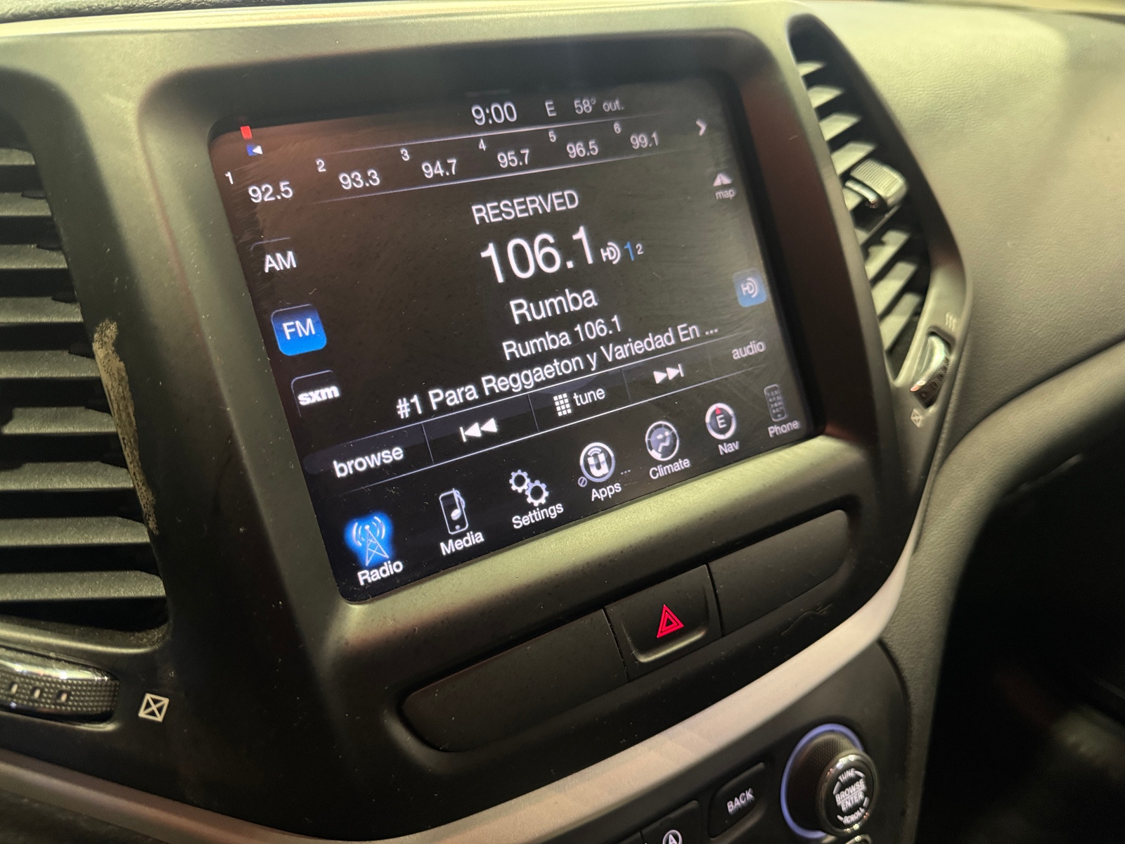 Thumbnail: 2015 Jeep Cherokee - 4