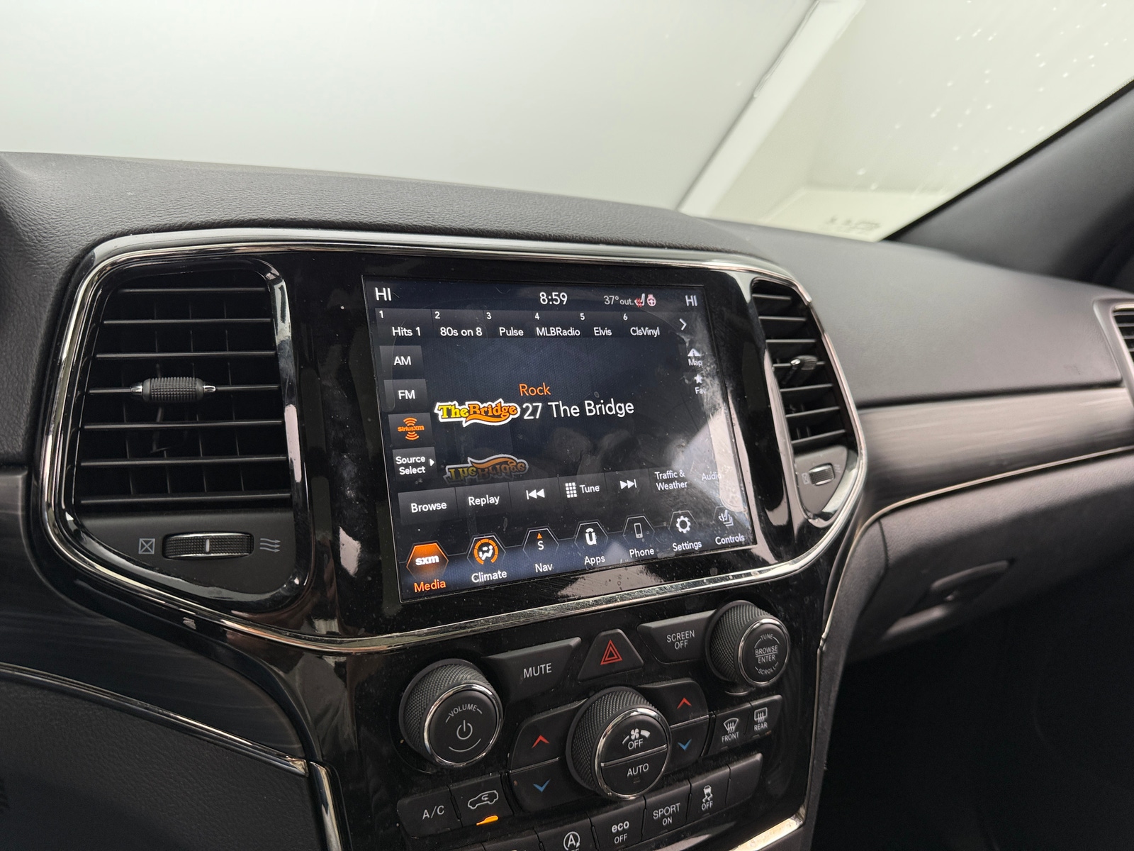 Thumbnail: 2020 Jeep Grand Cherokee - 3