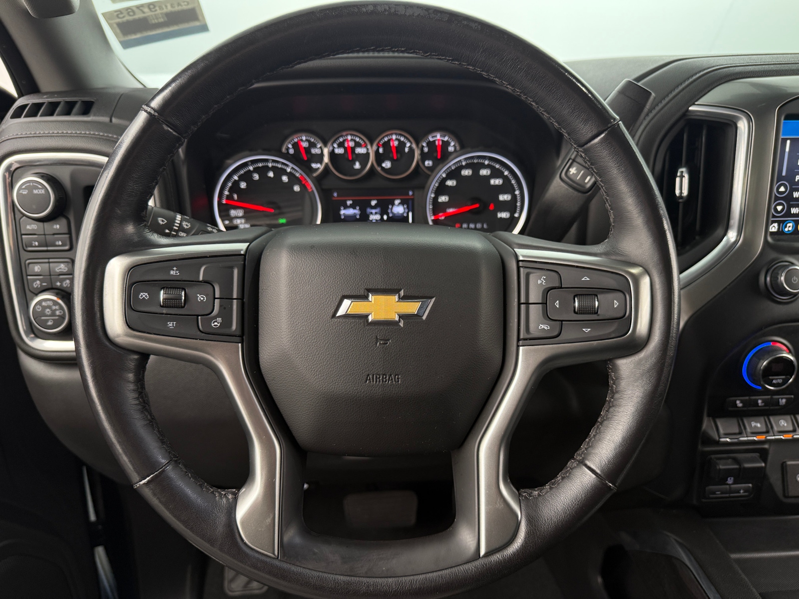 Thumbnail: 2021 Chevrolet Silverado 1500 - 4