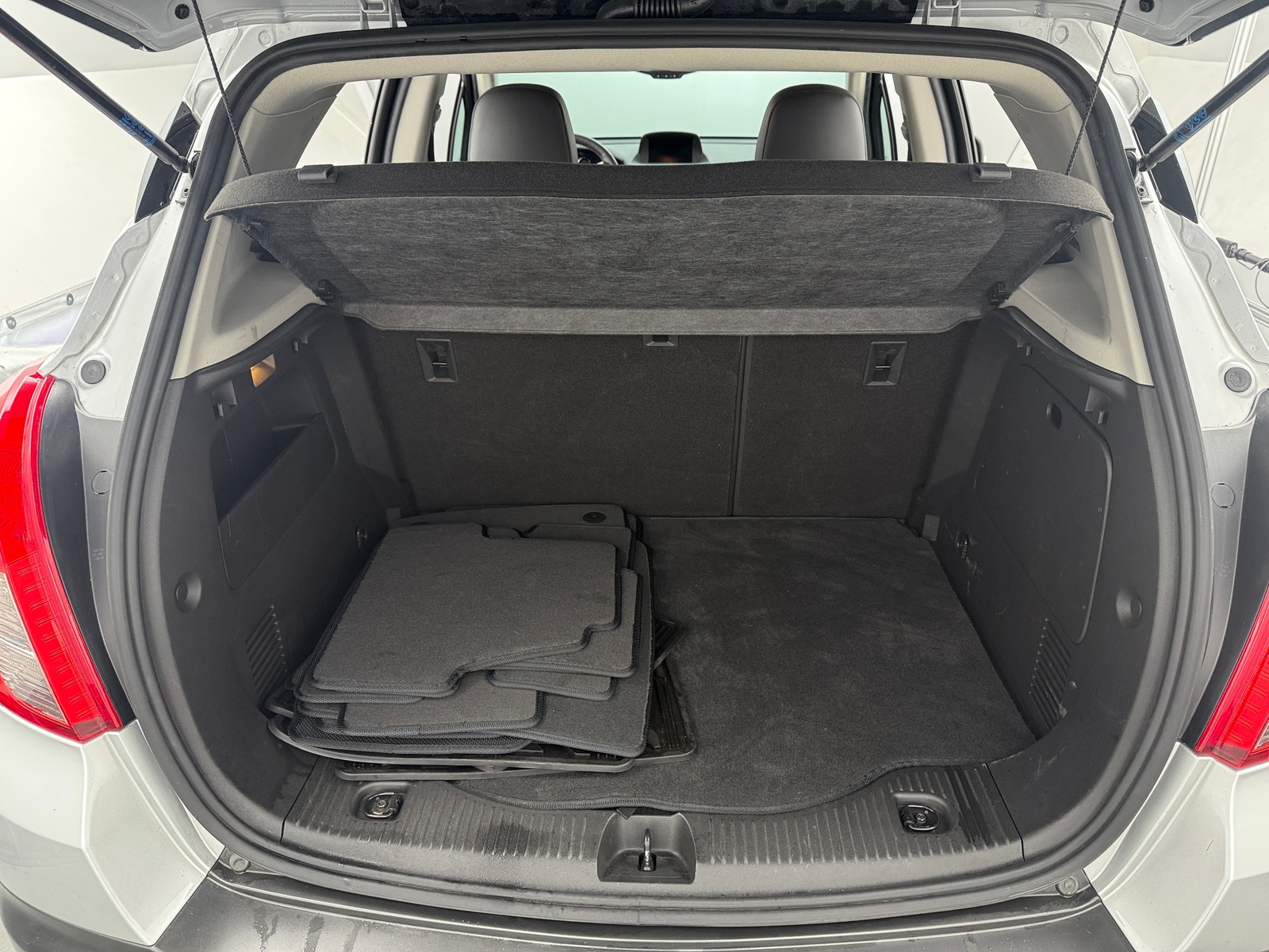Thumbnail: 2016 Buick Encore - 6