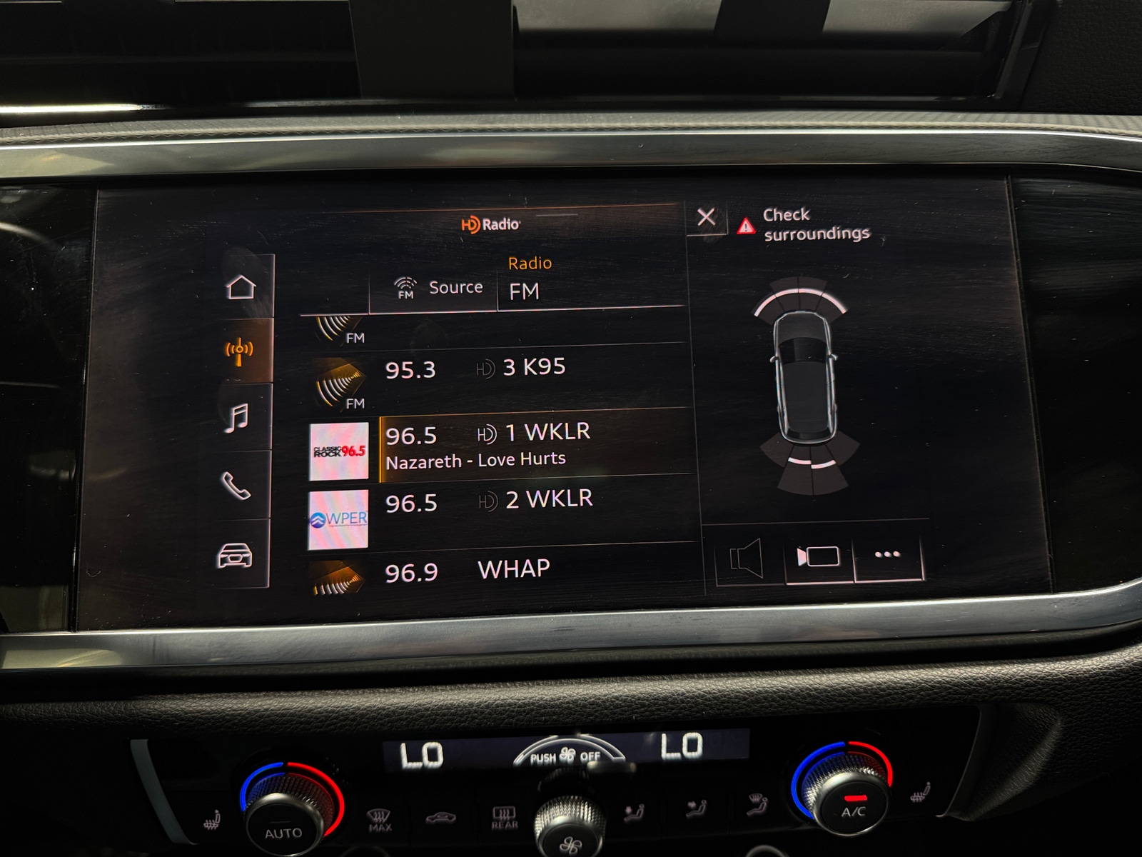 Thumbnail: 2022 Audi Q3 - 4