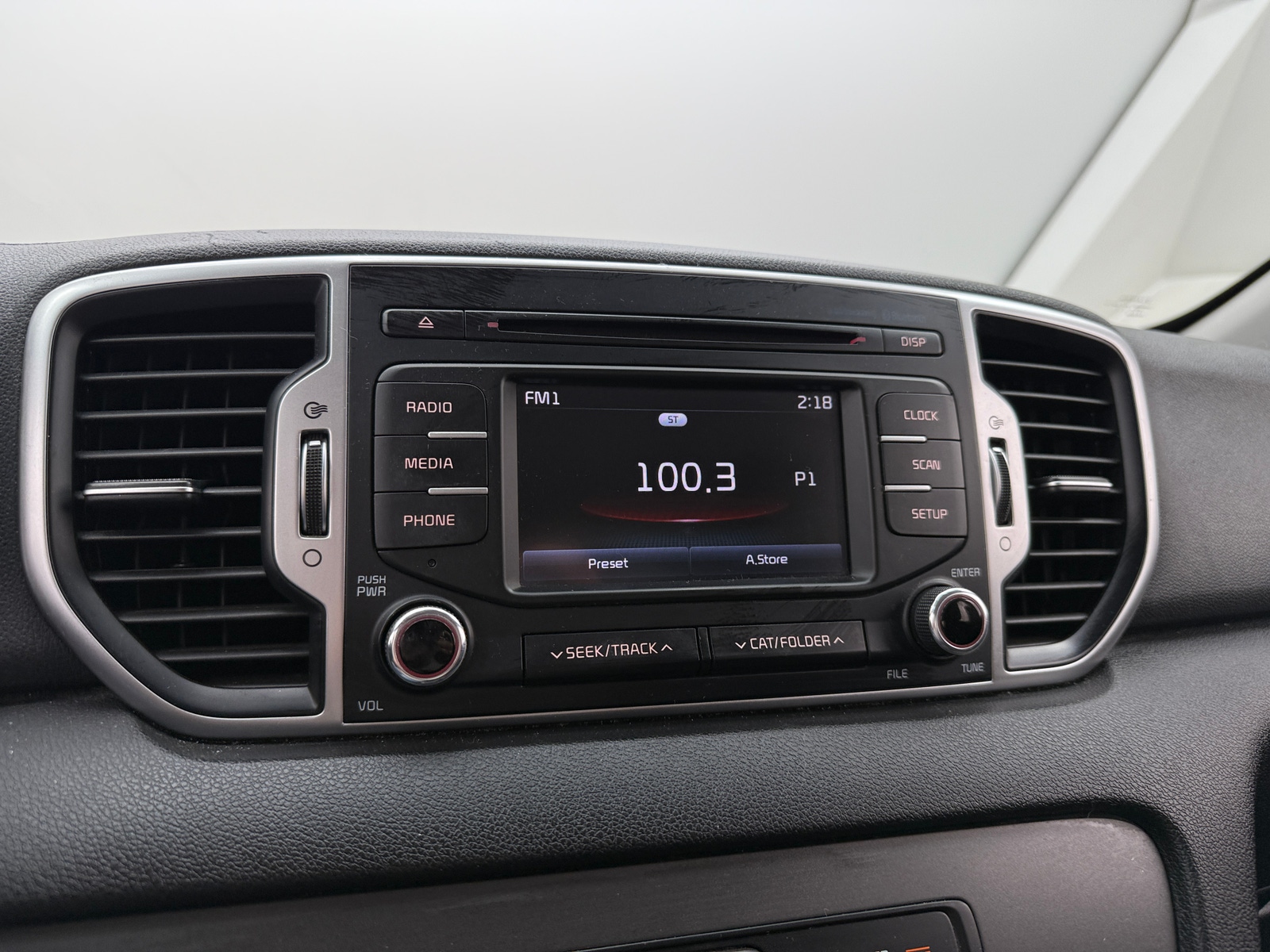 Thumbnail: 2017 Kia Sportage - 4
