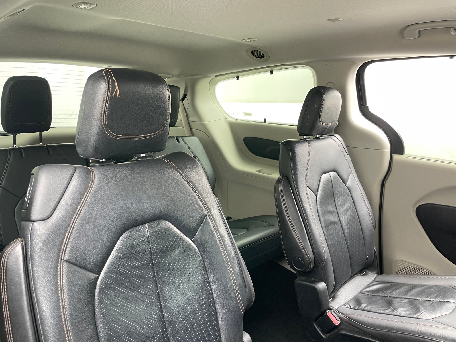 Thumbnail: 2018 Chrysler Pacifica - 5