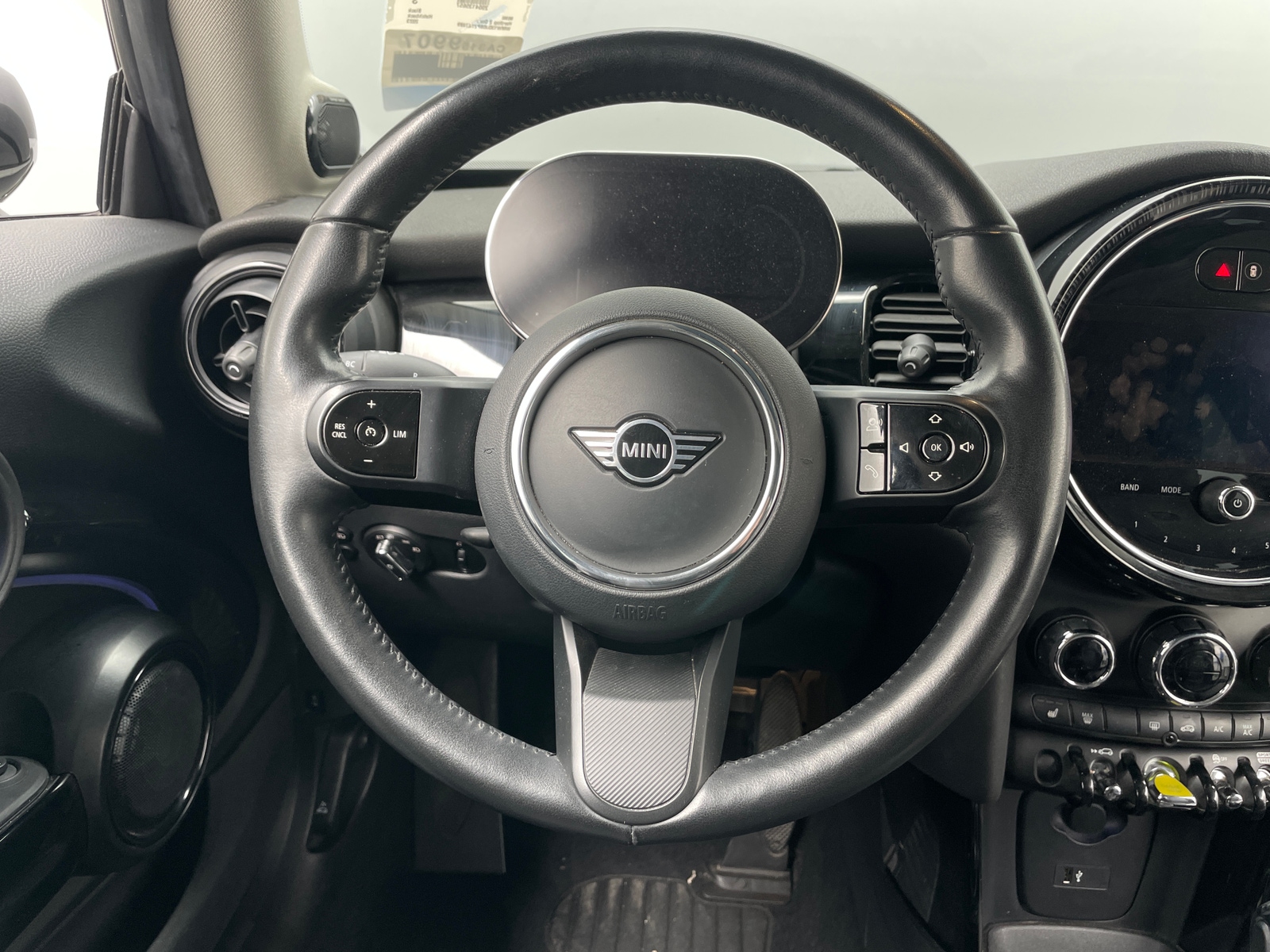 Thumbnail: 2023 MINI Cooper Hardtop - 4