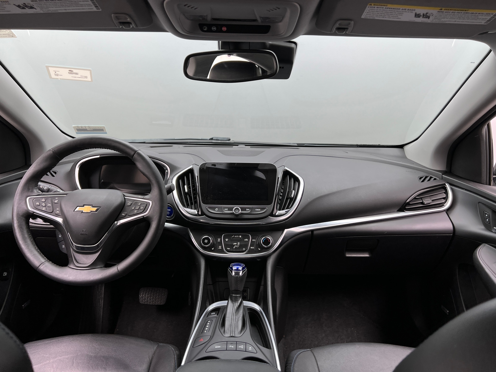 Thumbnail: 2017 Chevrolet Volt - 2