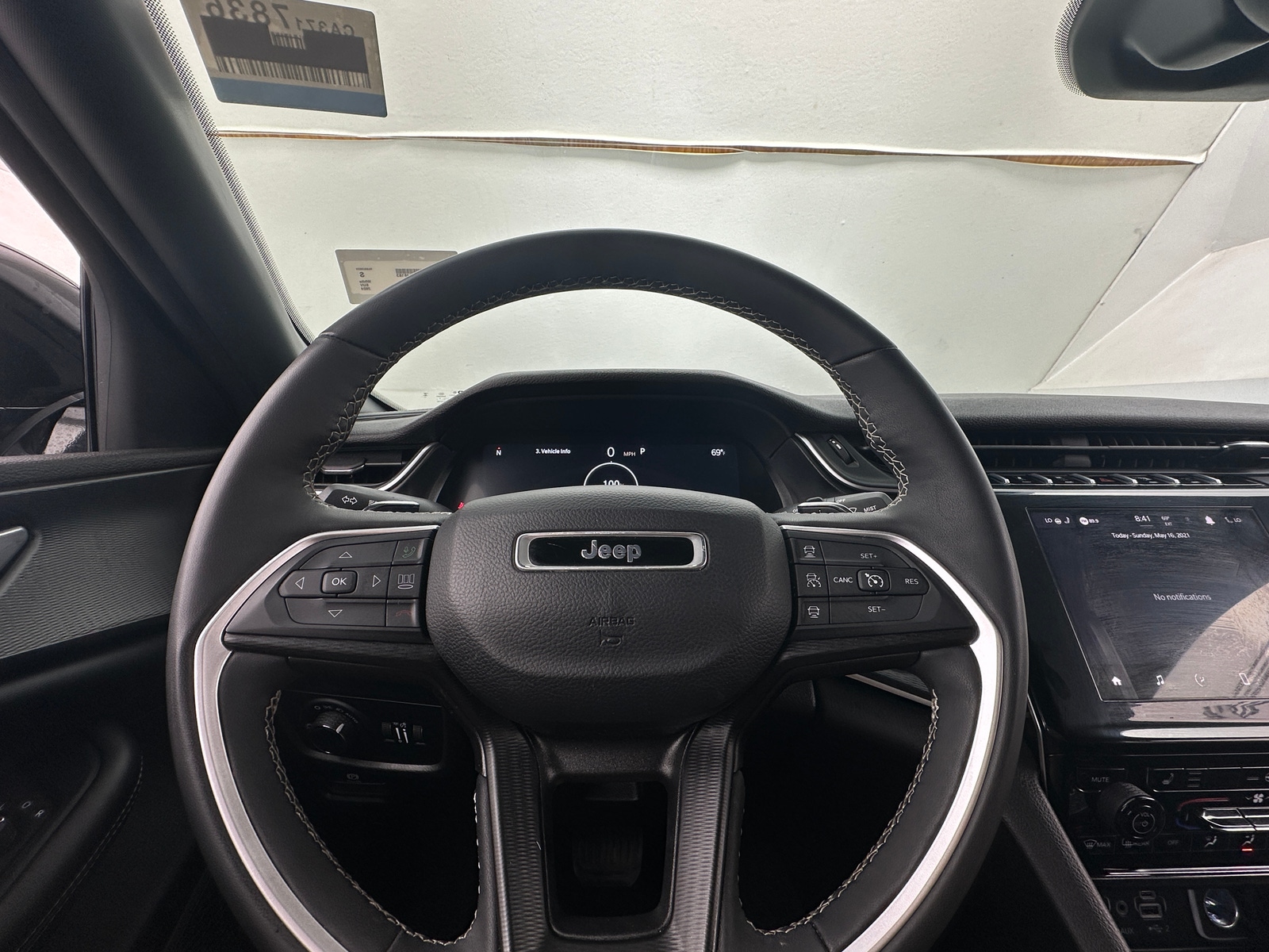 Thumbnail: 2024 Jeep Grand Cherokee L - 4