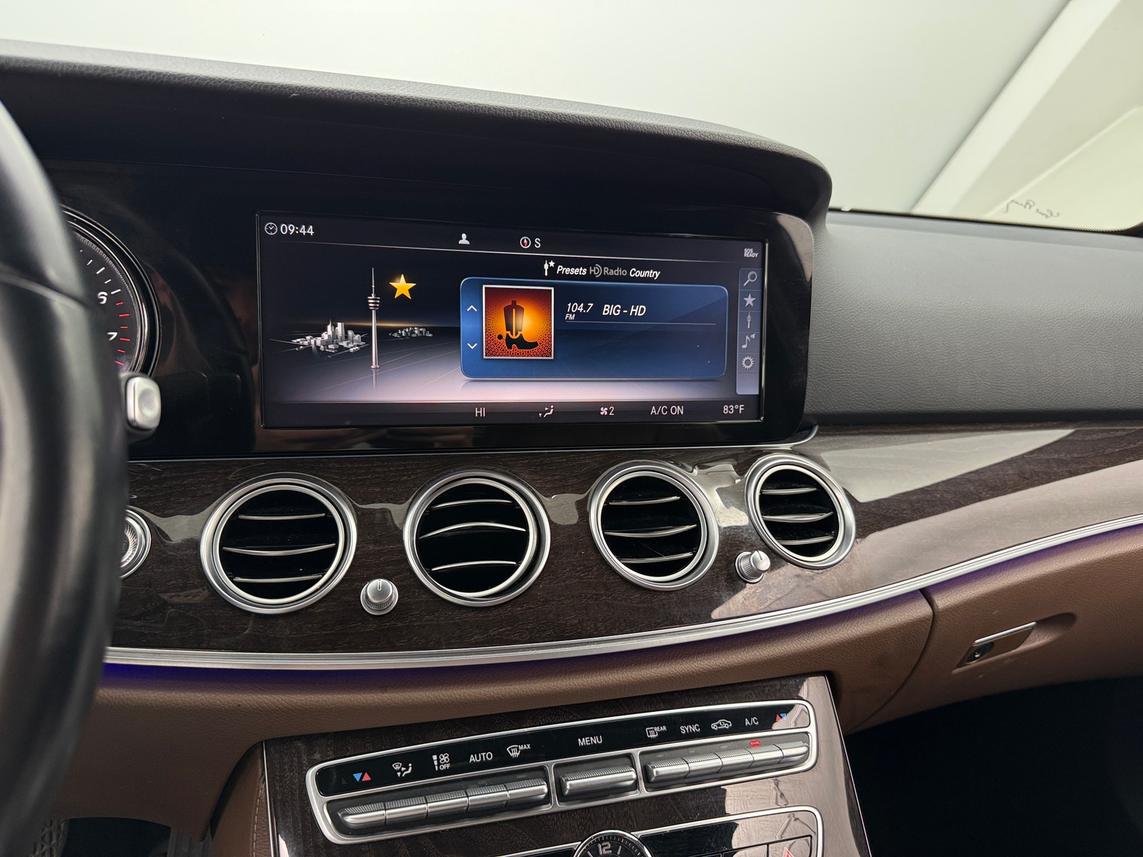 Thumbnail: 2019 Mercedes-Benz E-Class - 3