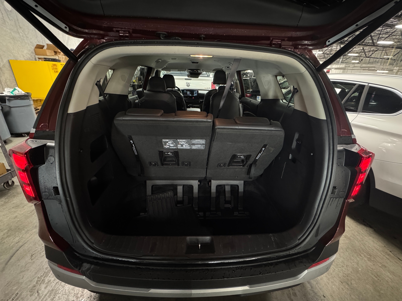 Thumbnail: 2025 Kia Carnival - 6