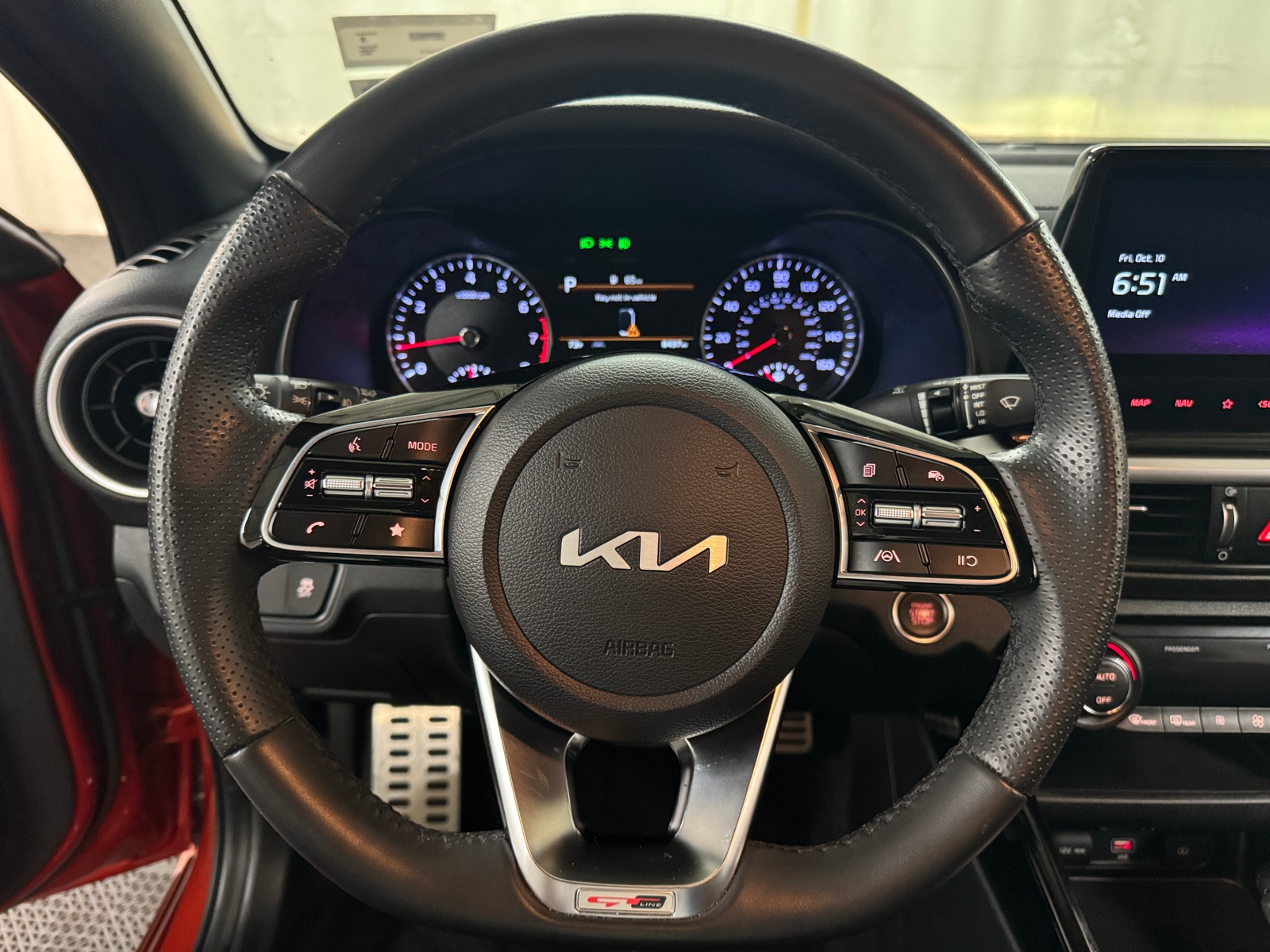 Thumbnail: 2023 Kia Forte - 5