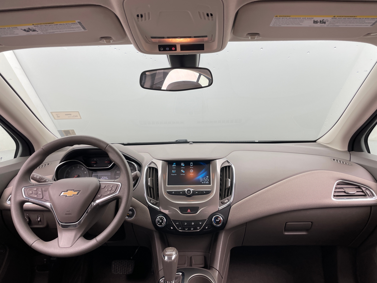 Thumbnail: 2018 Chevrolet Cruze - 3