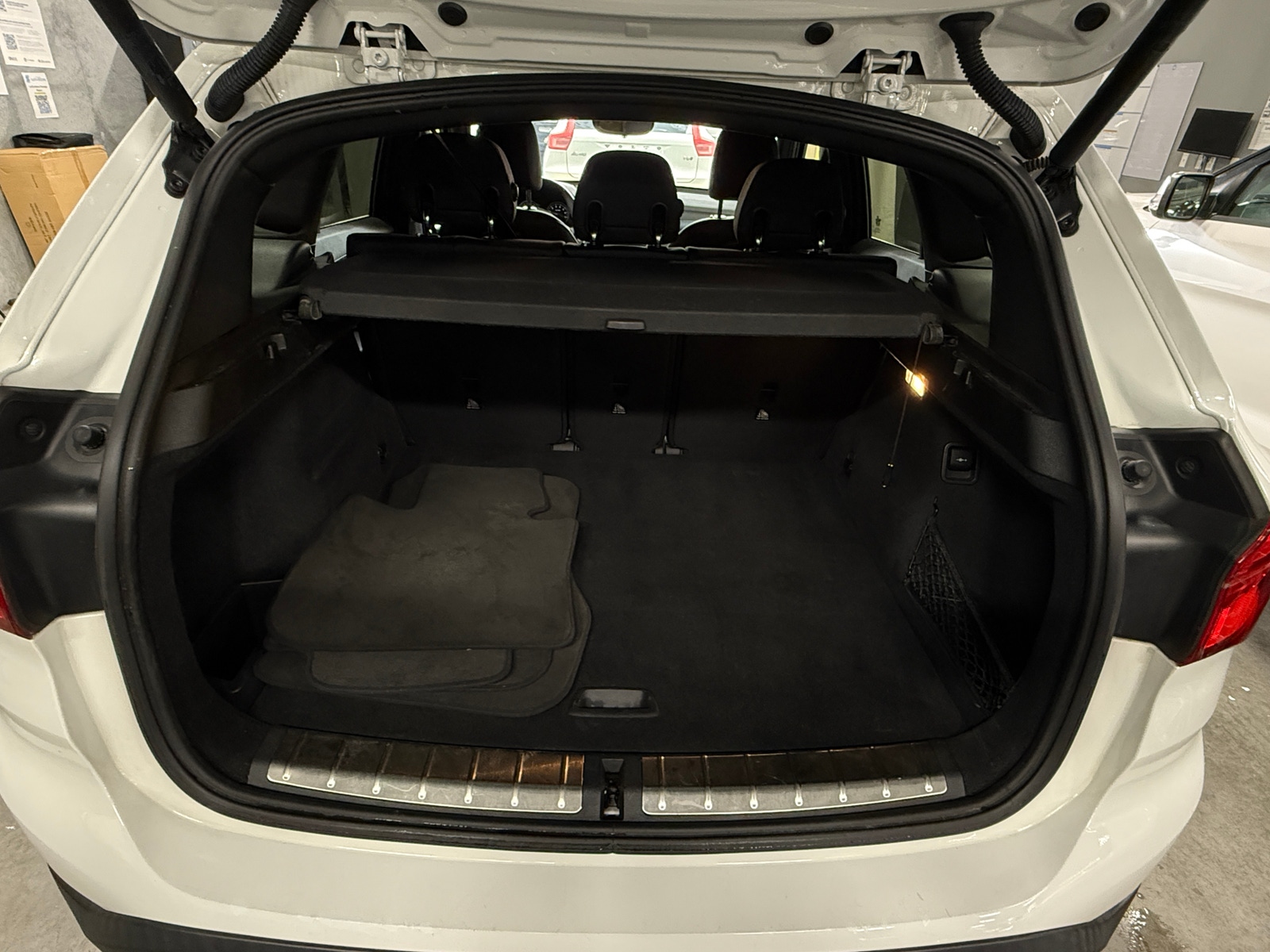 Thumbnail: 2018 BMW X1 - 6