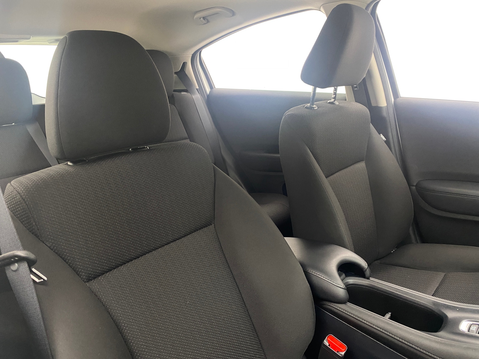 Thumbnail: 2017 Honda HR-V - 2