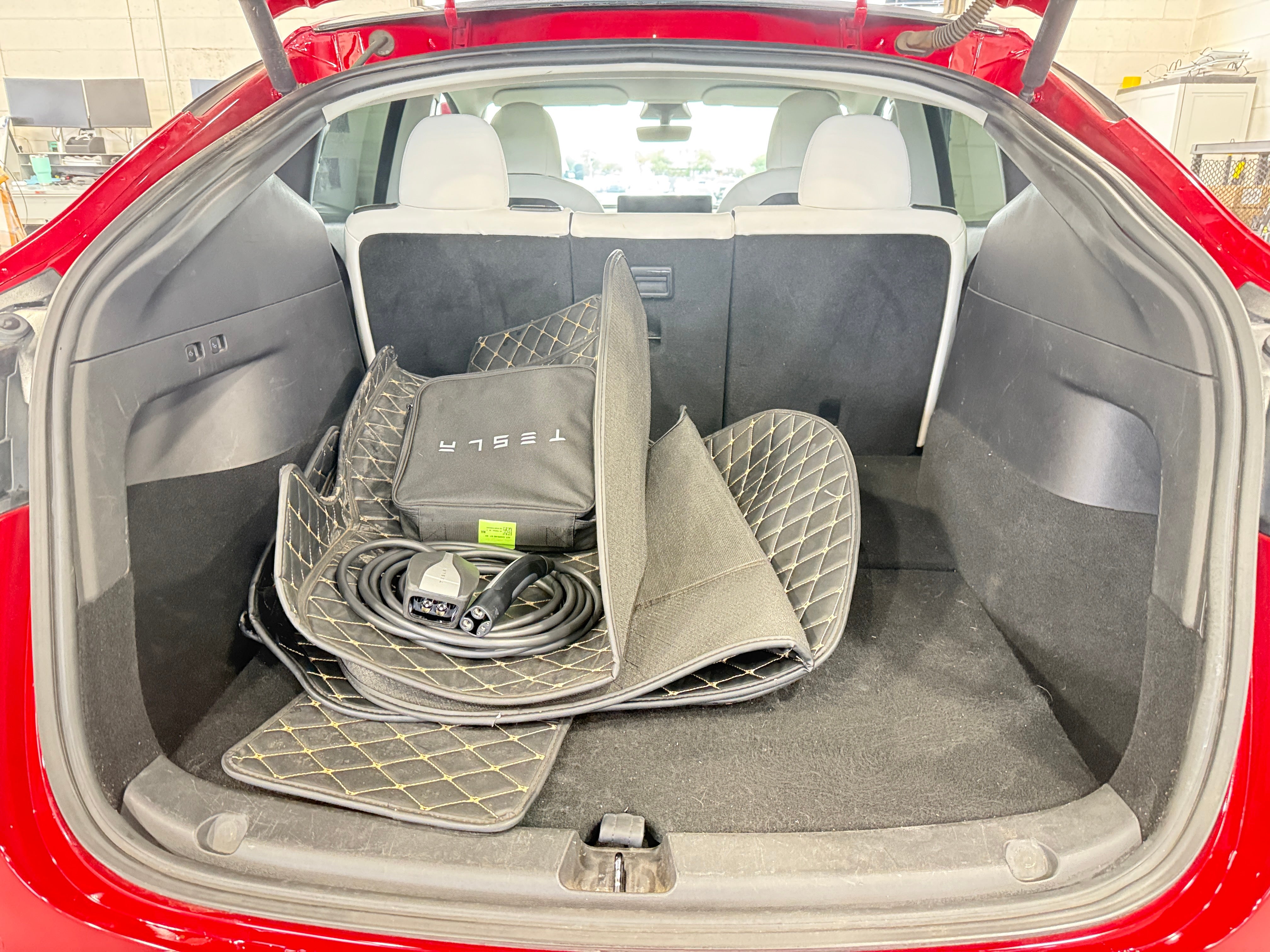 Used 2020 Tesla Model Y Long Range with VIN 5YJYGDEE3LF014457 for sale in Oak Creek, WI