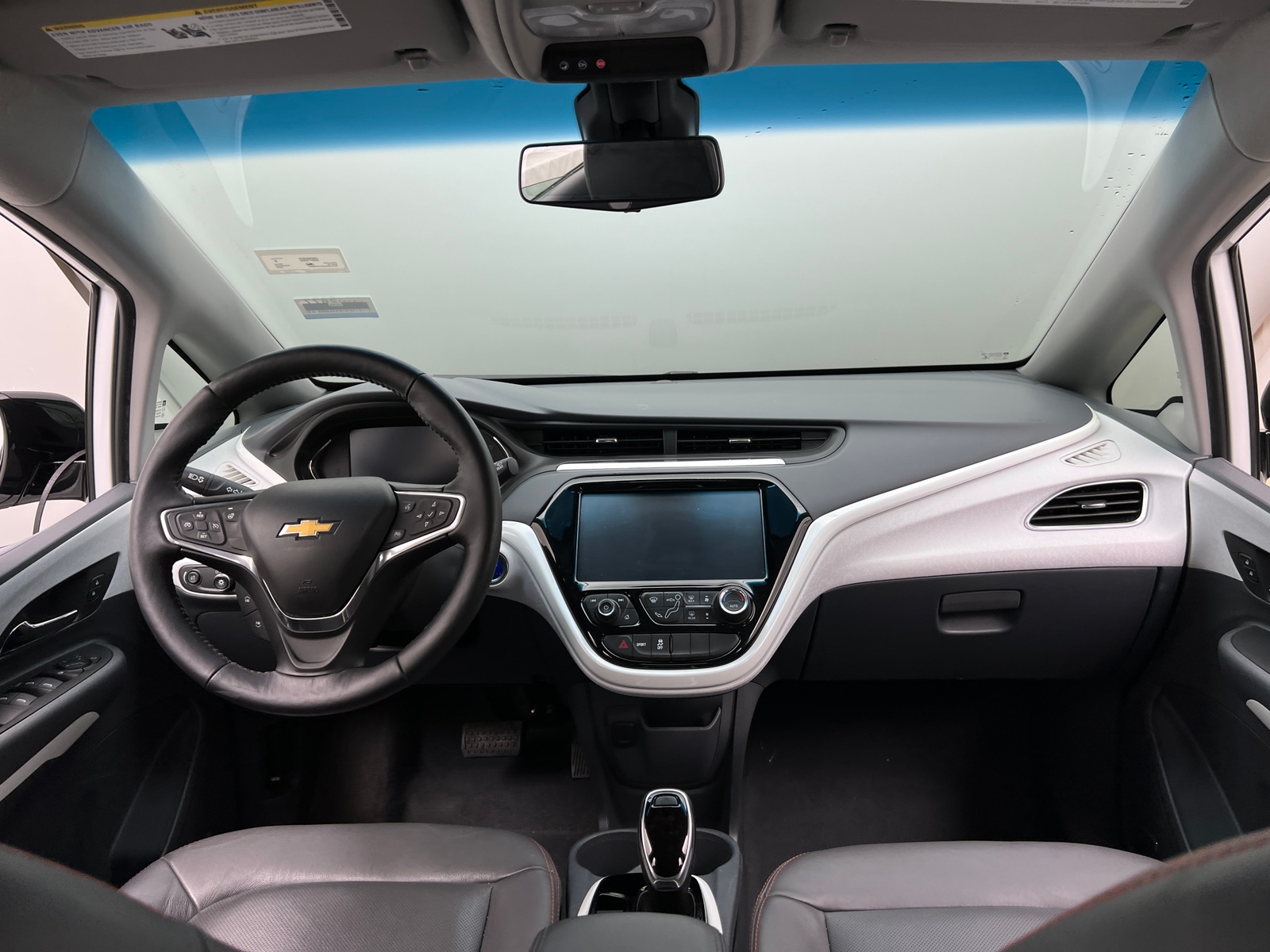 Thumbnail: 2017 Chevrolet Bolt EV - 2