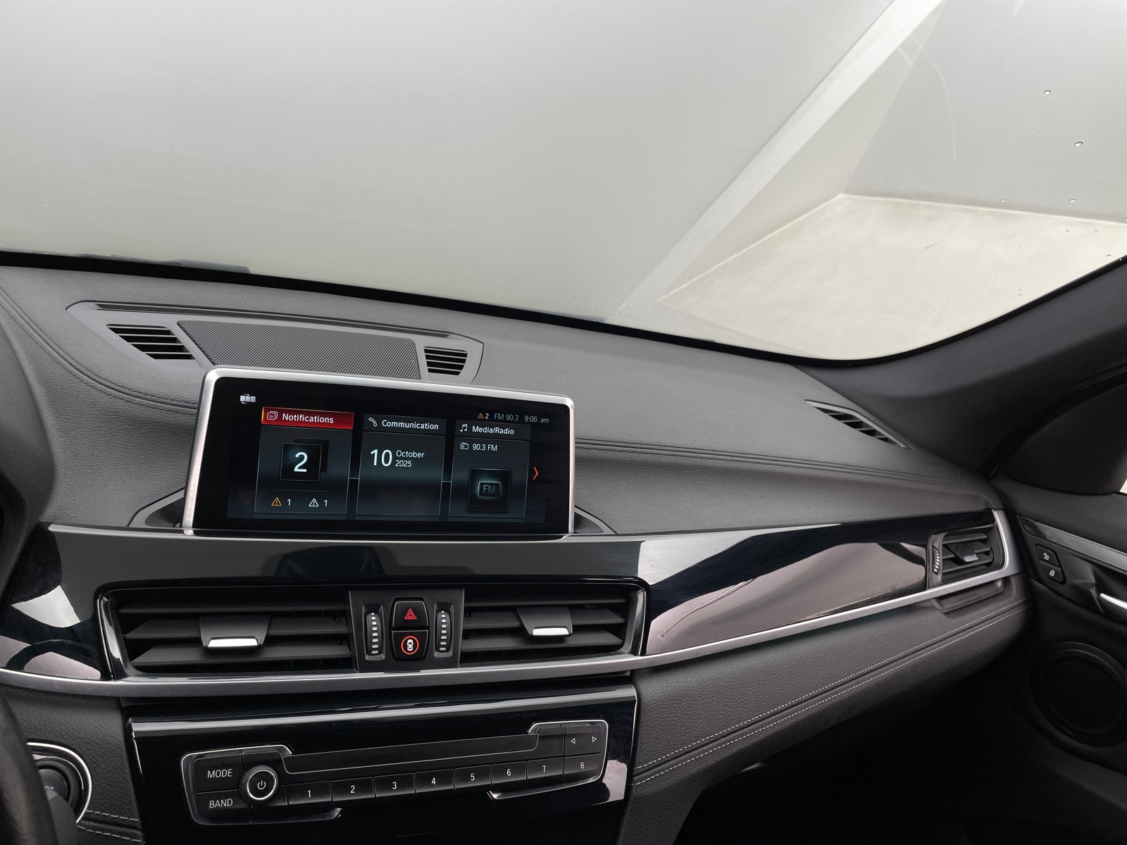 Thumbnail: 2020 BMW X1 - 3