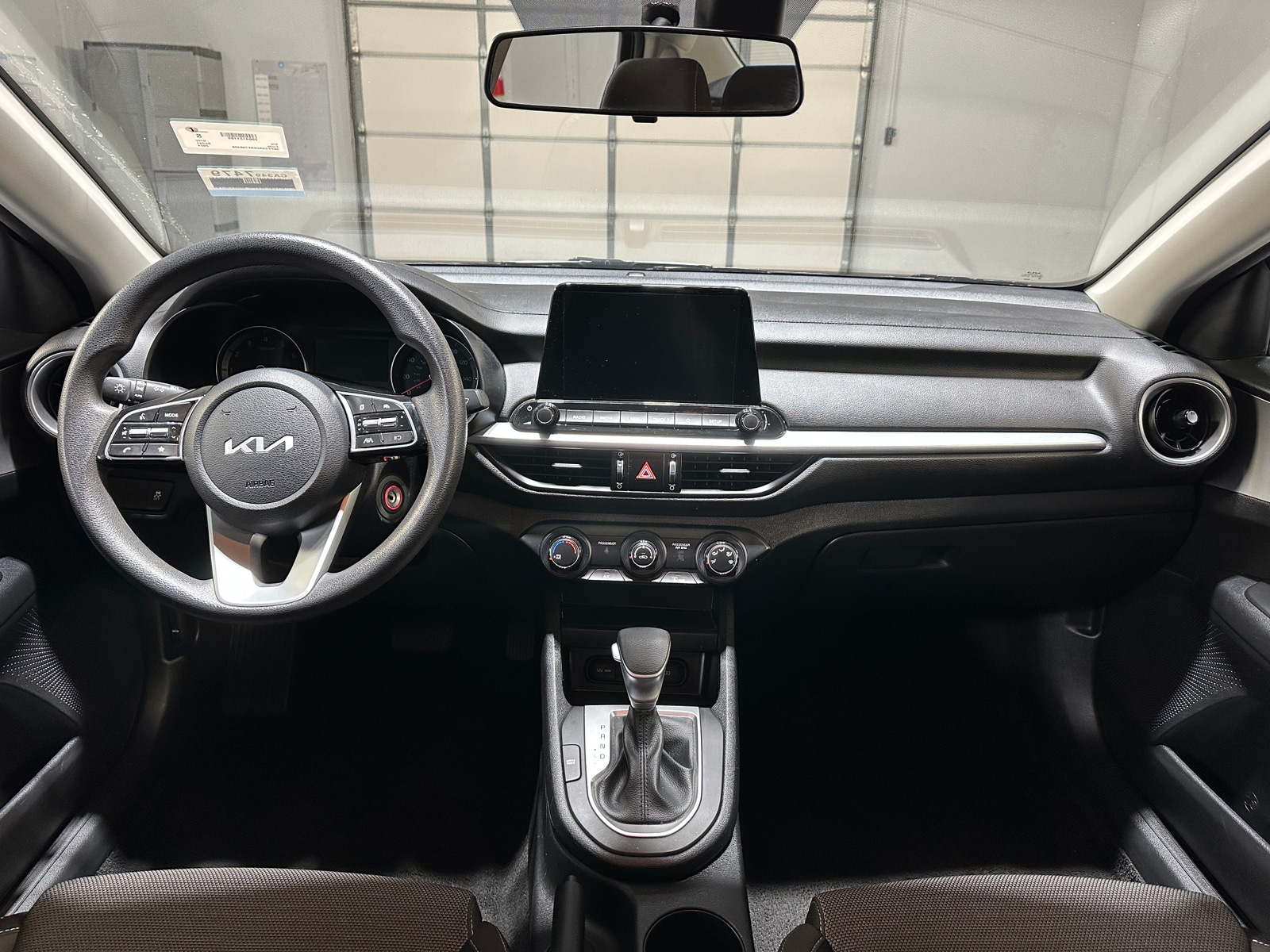 Thumbnail: 2024 Kia Forte - 3