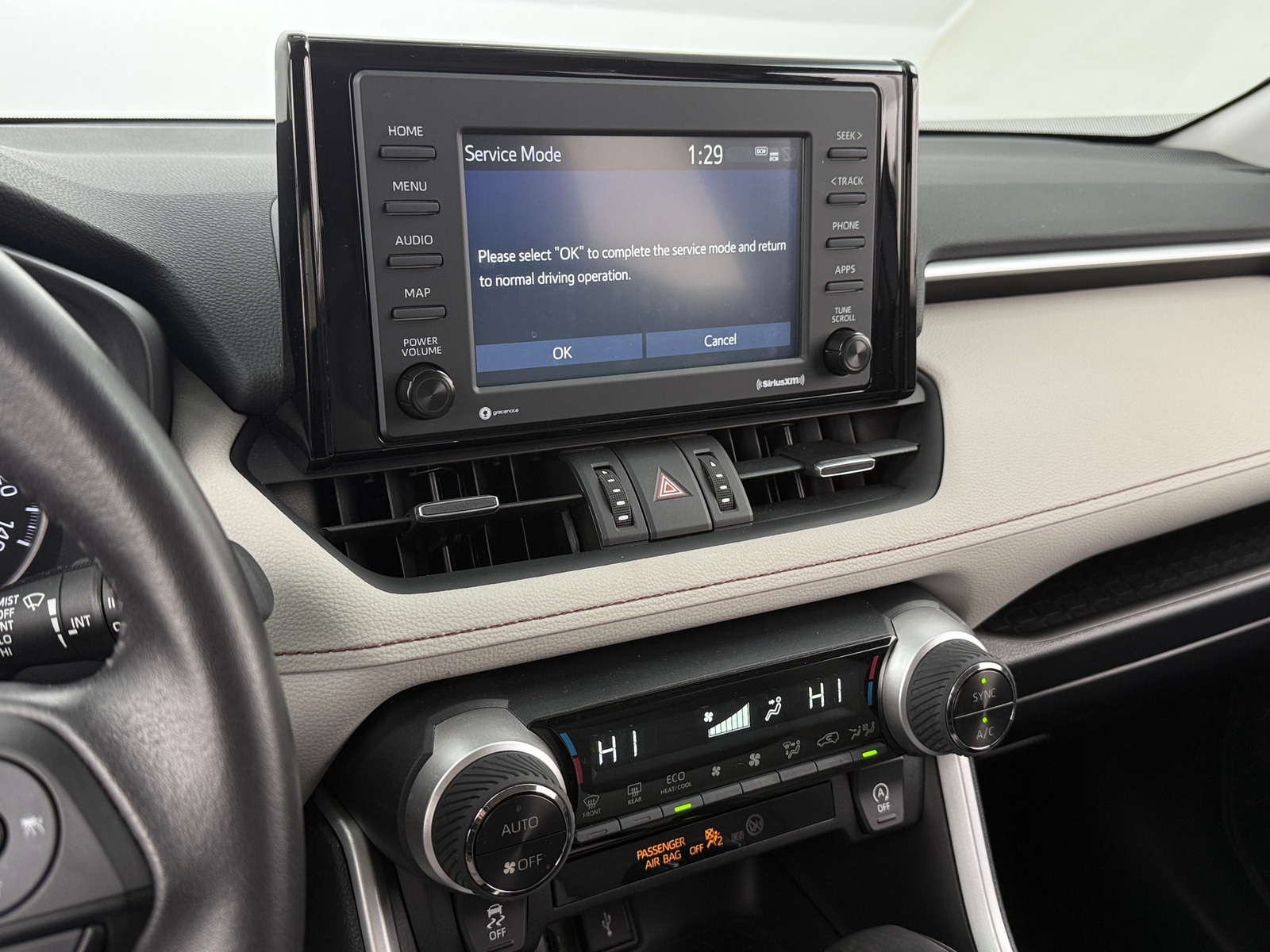 Thumbnail: 2021 Toyota RAV4 - 3