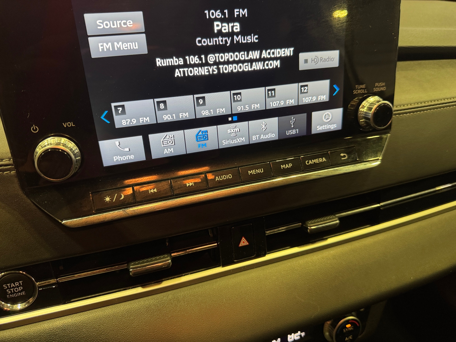 Thumbnail: 2023 Mitsubishi Outlander - 3