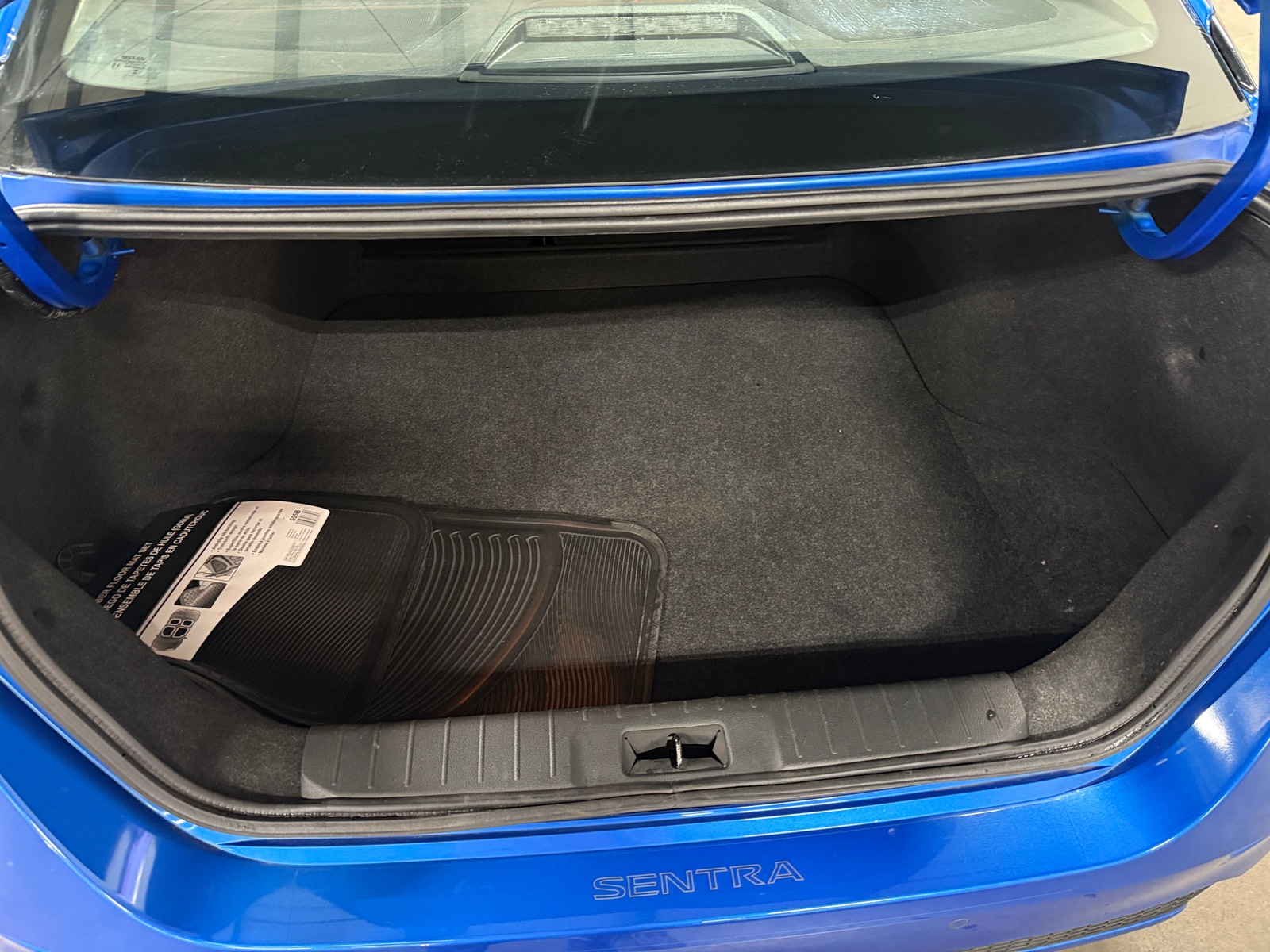 Thumbnail: 2023 Nissan Sentra - 7