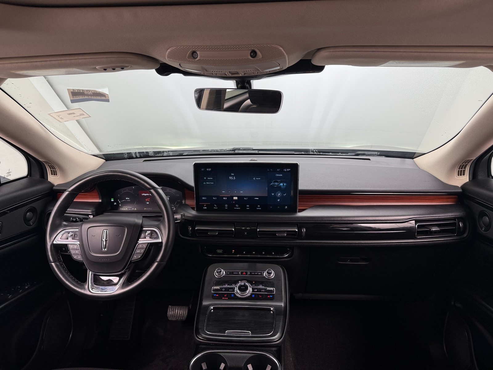 Thumbnail: 2021 Lincoln Nautilus - 3