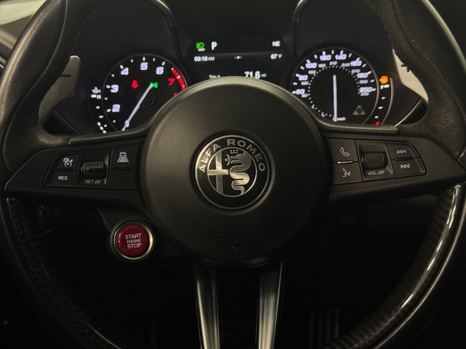 Thumbnail: 2018 Alfa Romeo Giulia - 4